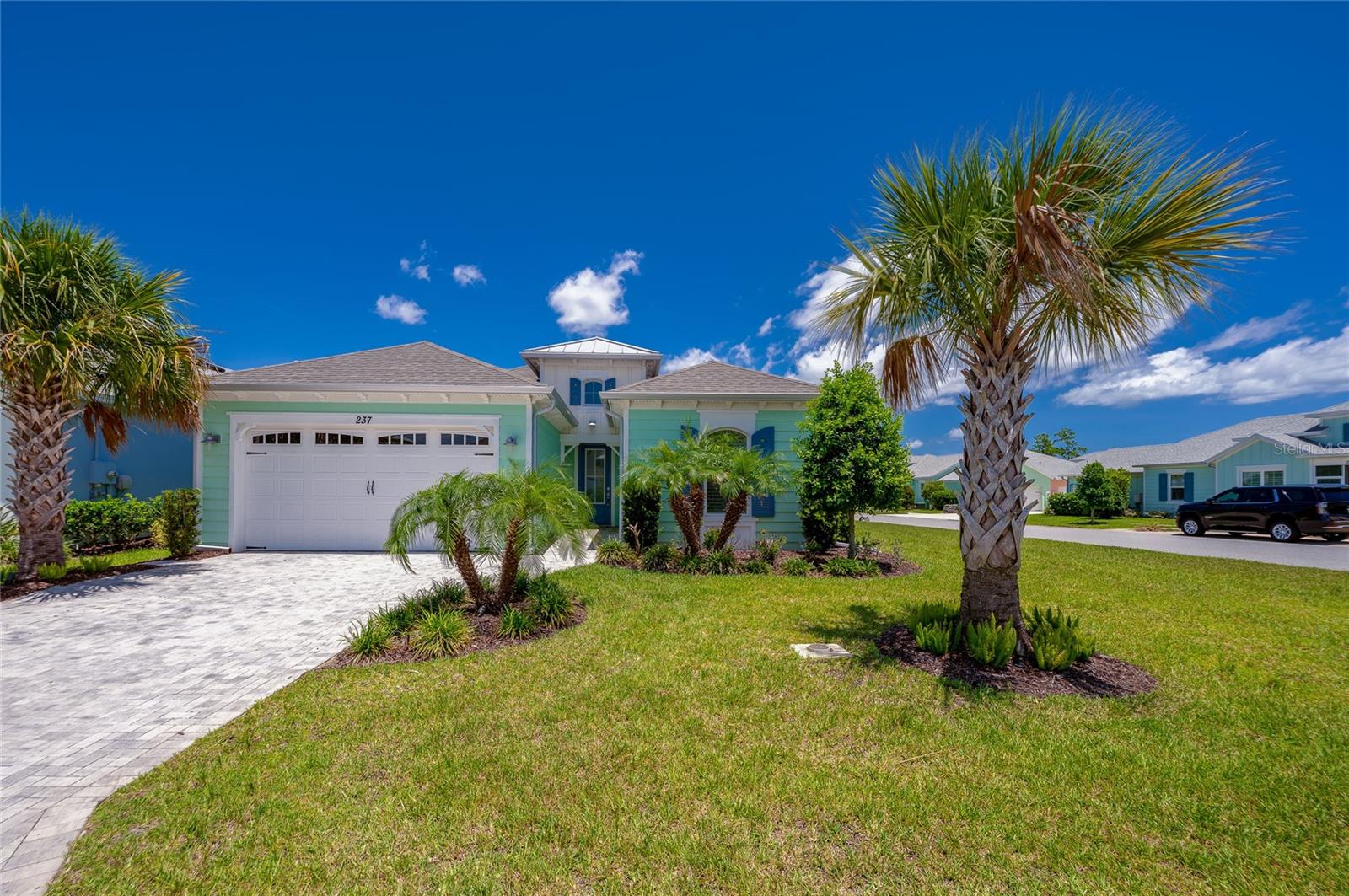 237 Sand Bar Ln Property Photo 2
