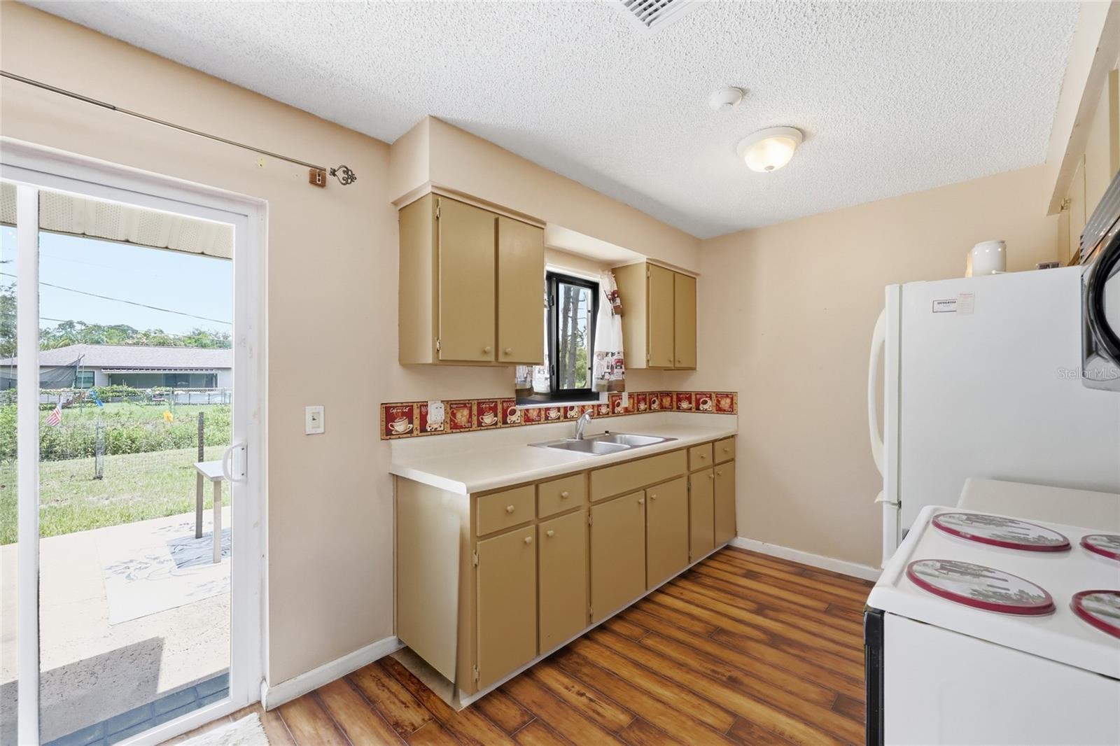 3672 Ronda Dr Property Photo 19