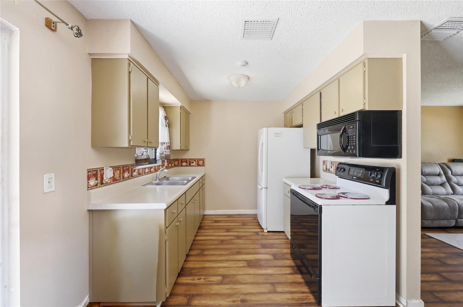 3672 Ronda Dr Property Photo 20