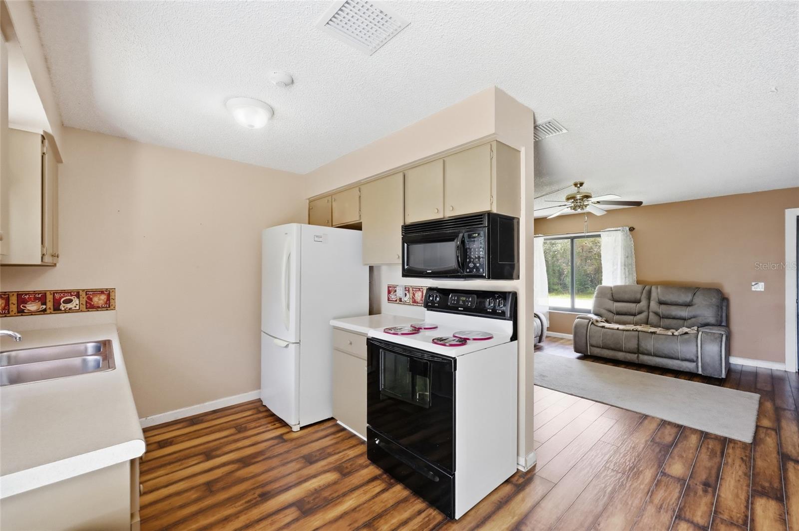 3672 Ronda Dr Property Photo 21