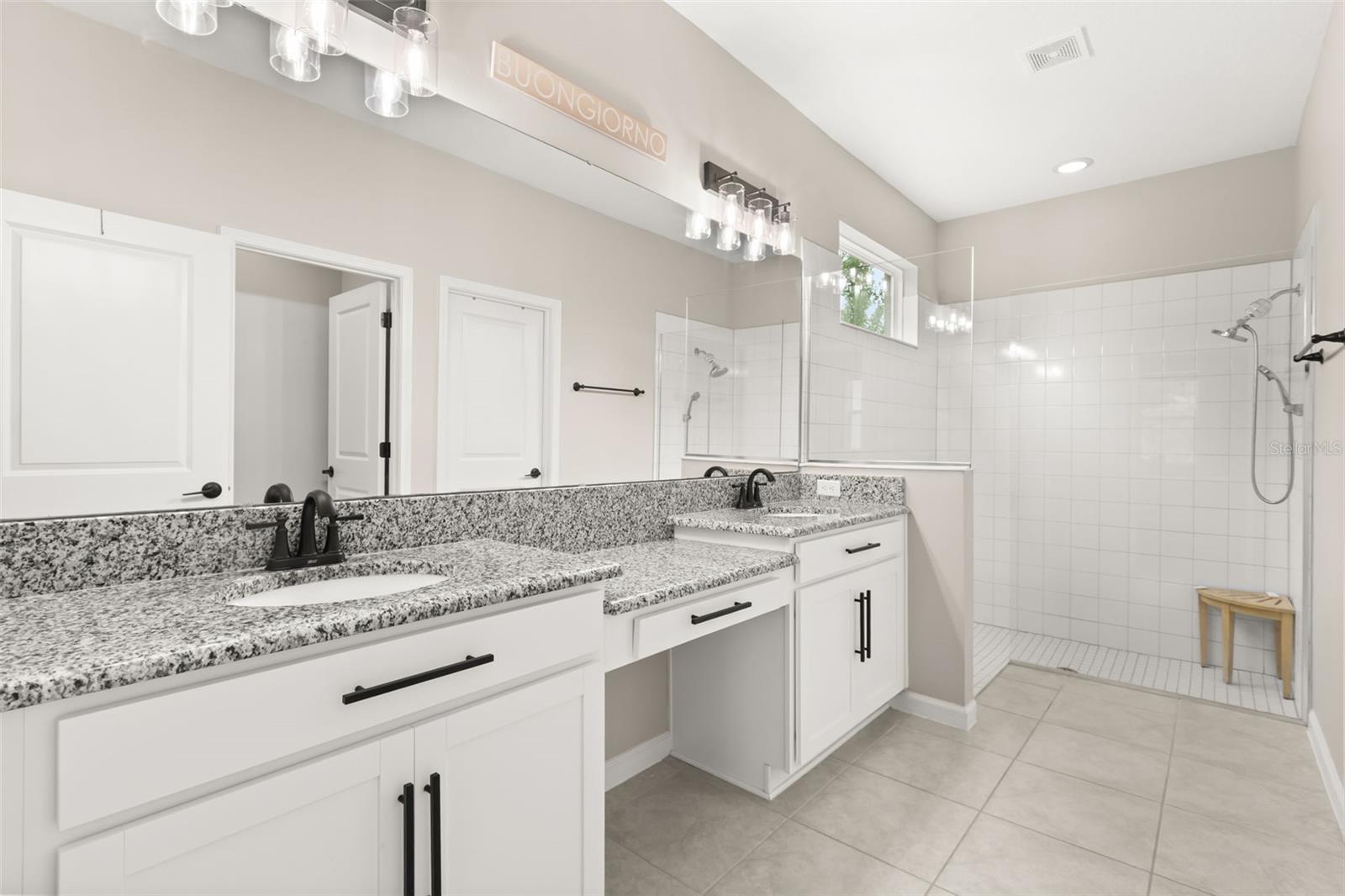 726 Porter Rye Ave Property Photo 18
