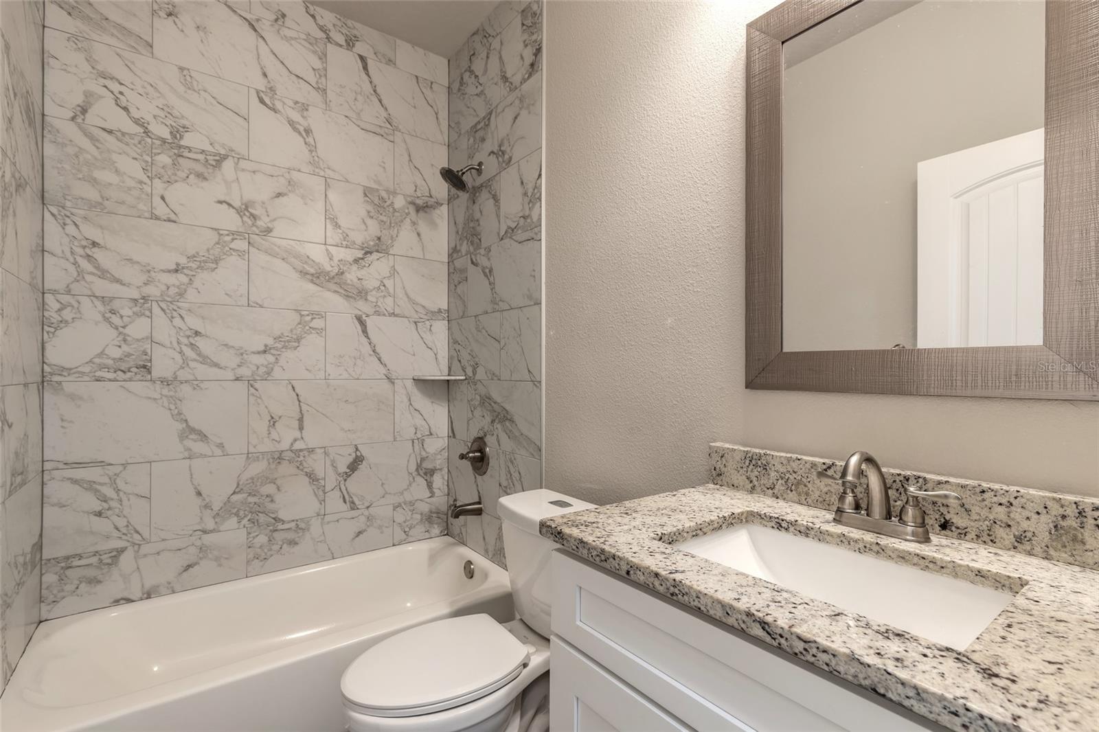 48 Regency Dr Property Photo 10