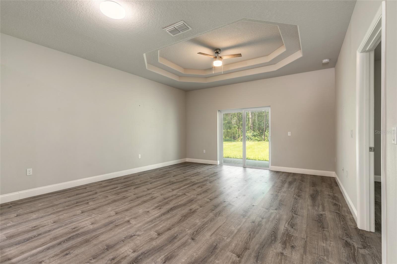 48 Regency Dr Property Photo 14