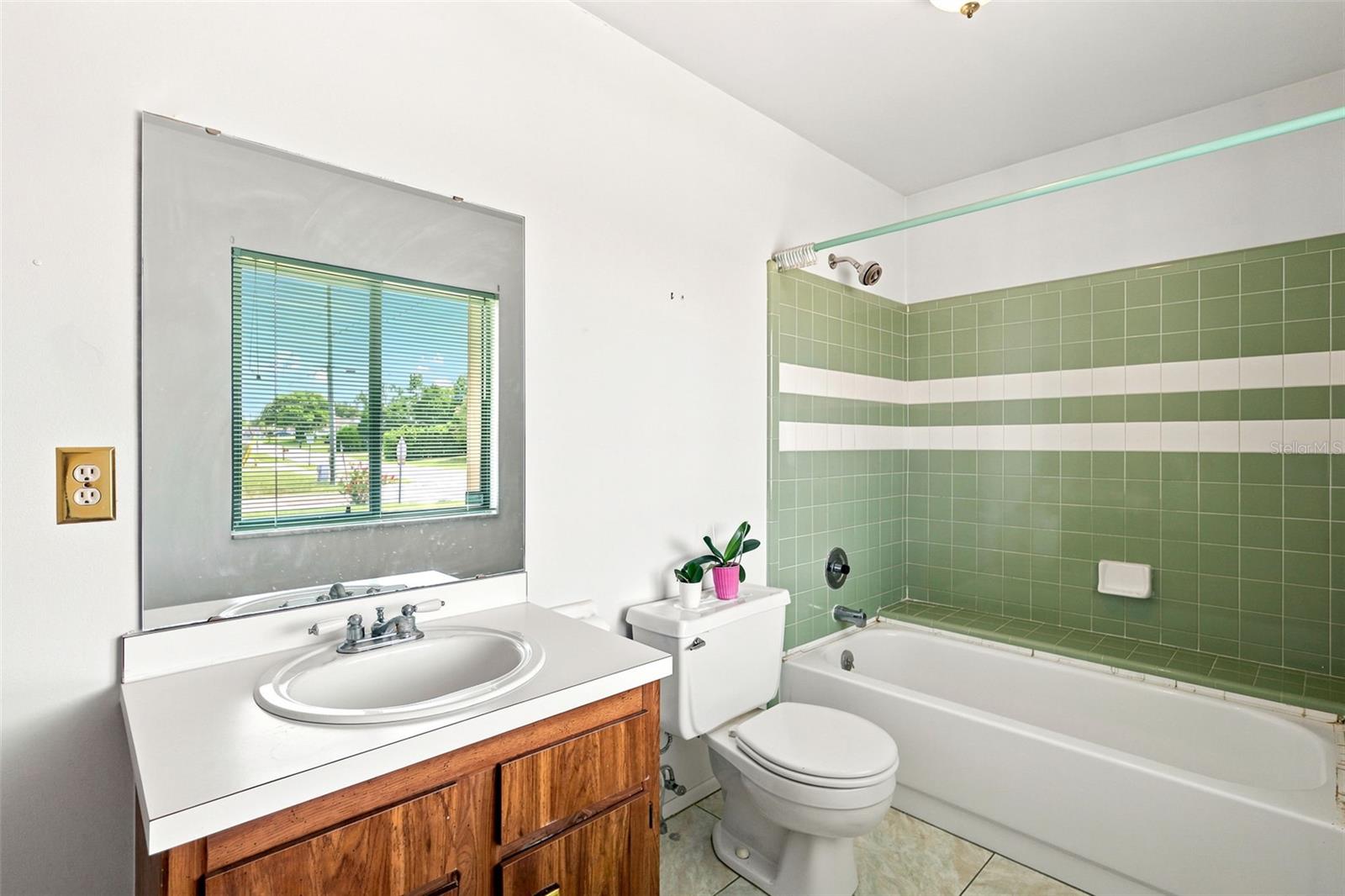 1418 Catalina Blvd Property Photo 20