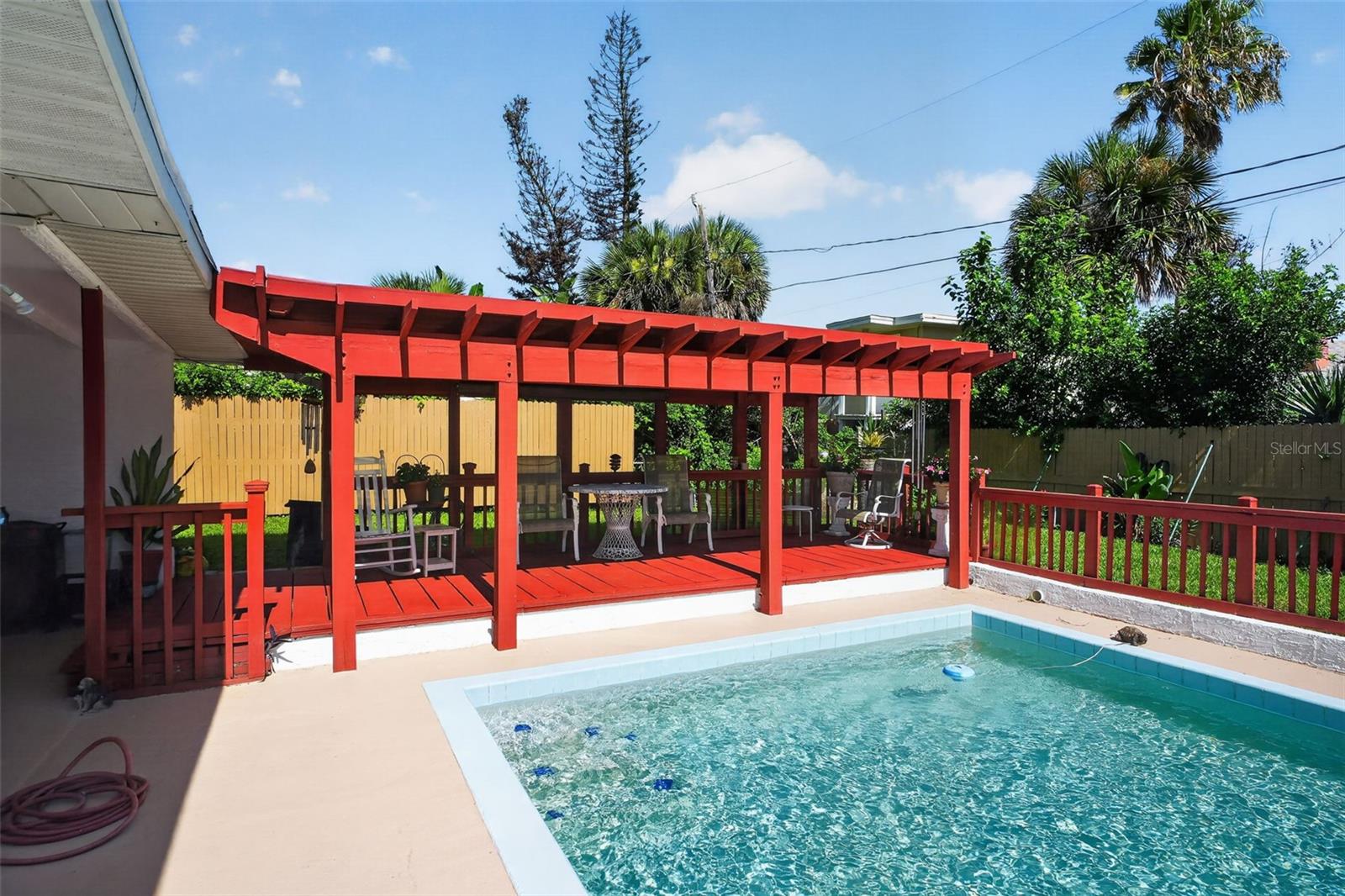 2525 Coral Way W Property Photo 3