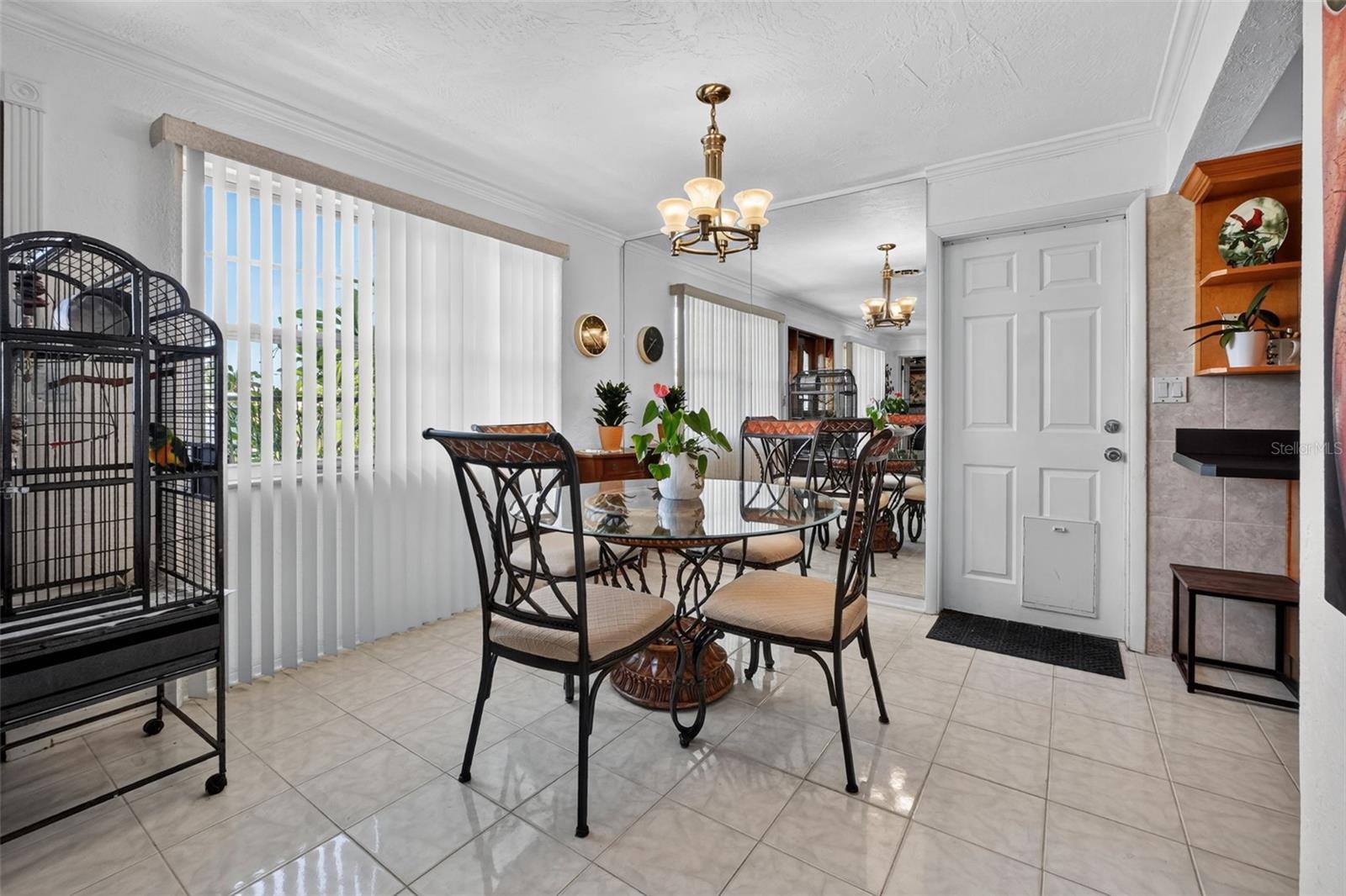 2525 Coral Way W Property Photo 8