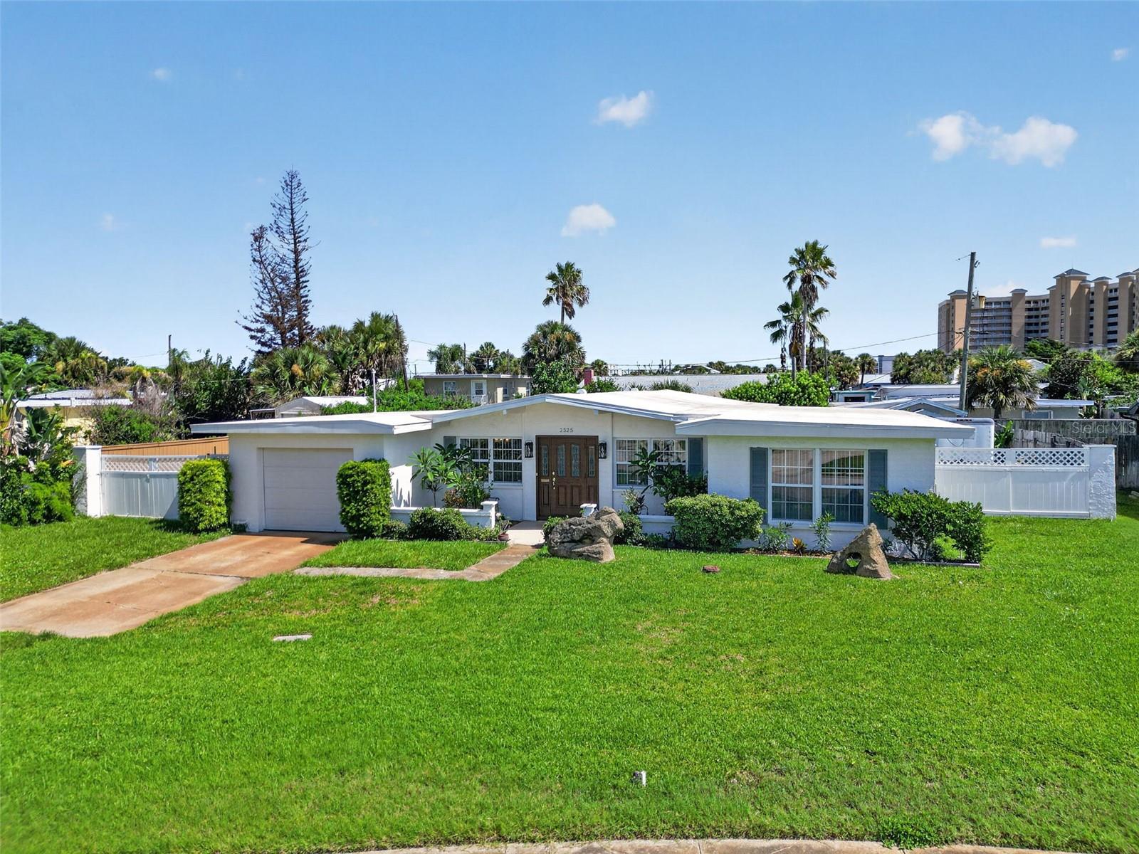 2525 Coral Way W Property Photo 26