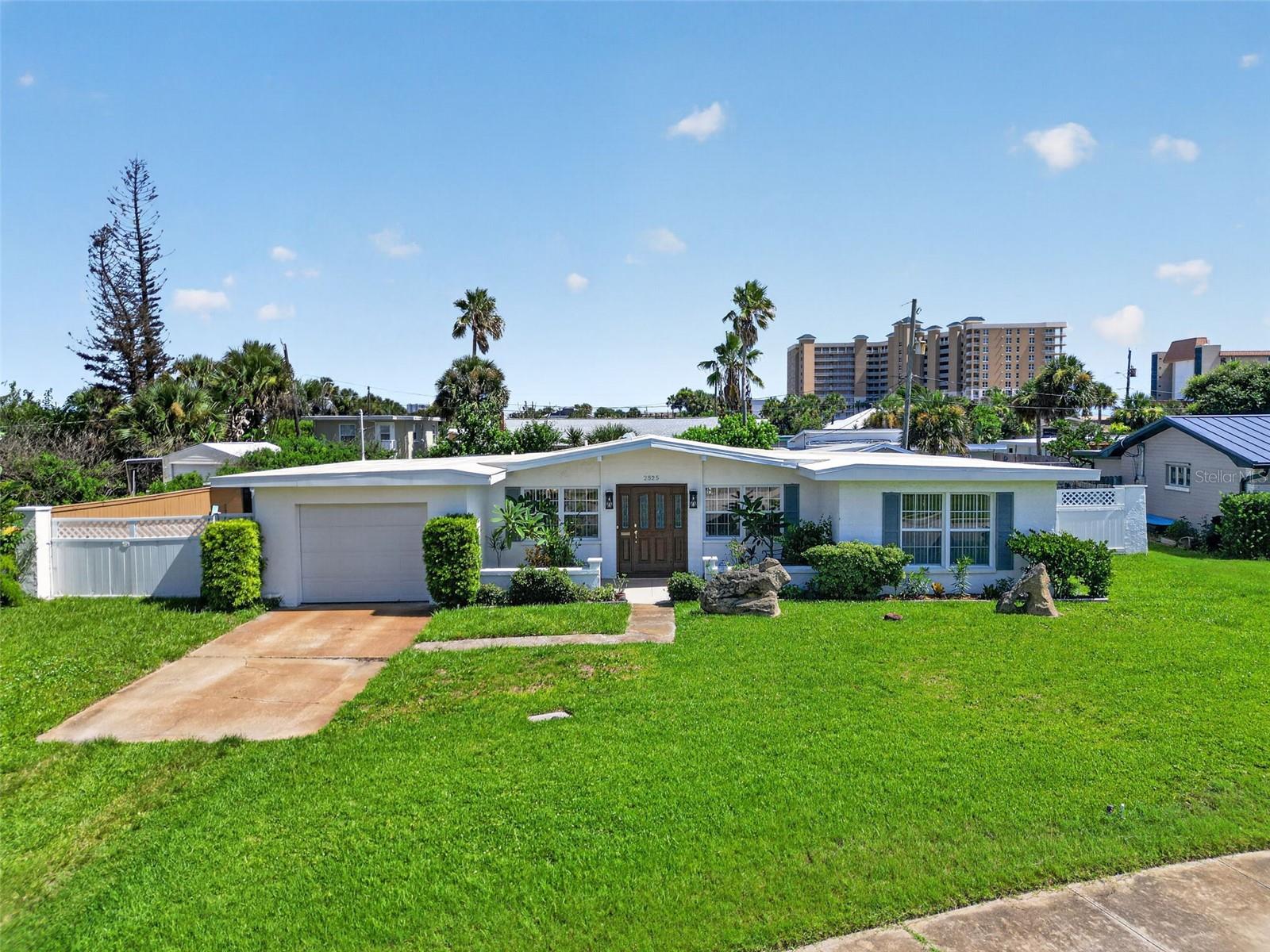 2525 Coral Way W Property Photo 27