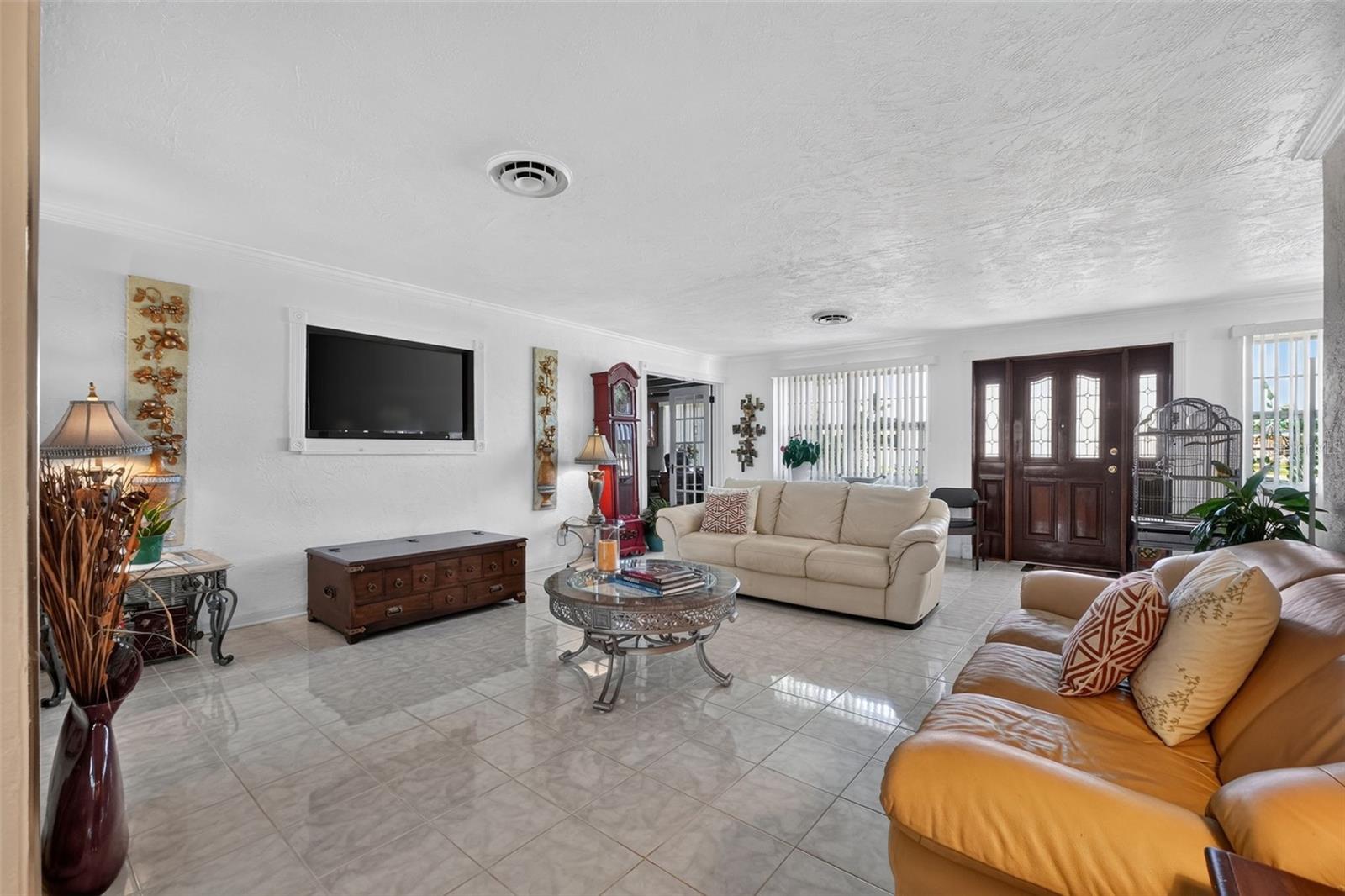 2525 Coral Way W Property Photo 36