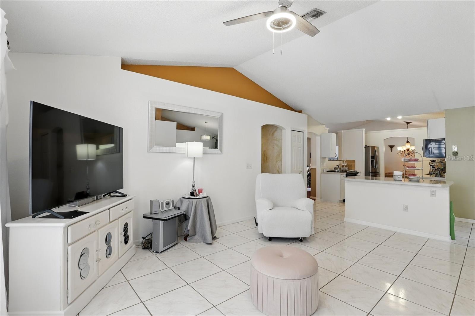 417 Jeffers St Property Photo 10