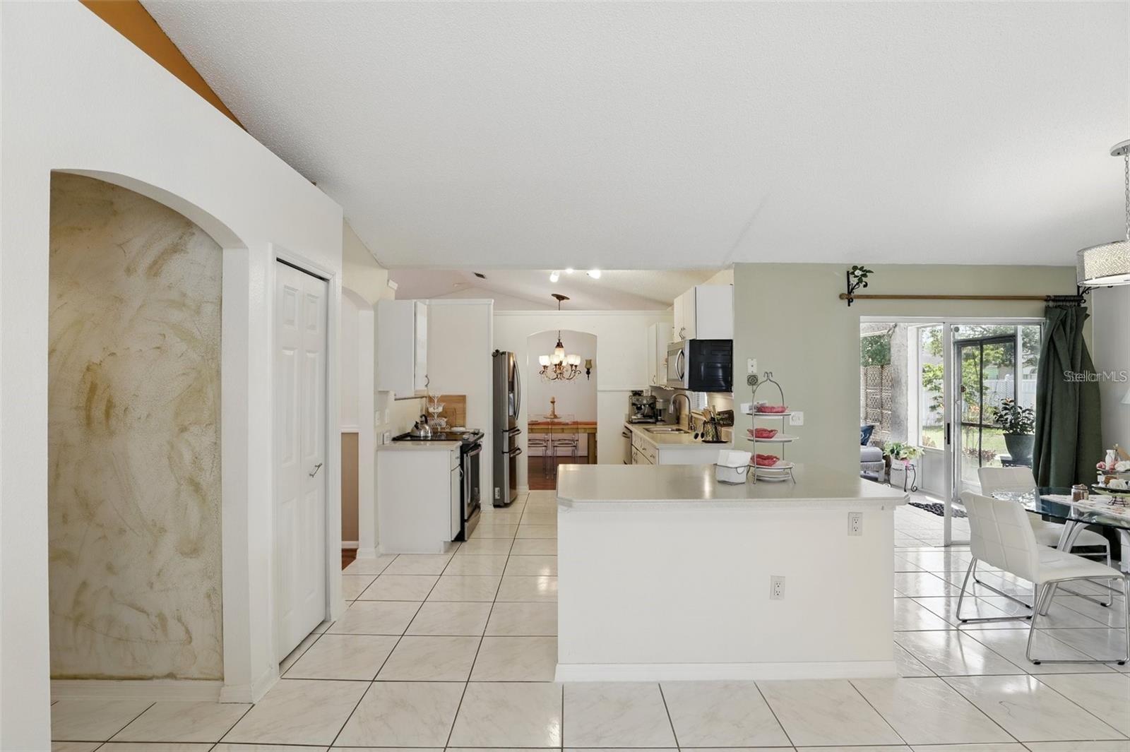 417 Jeffers St Property Photo 13