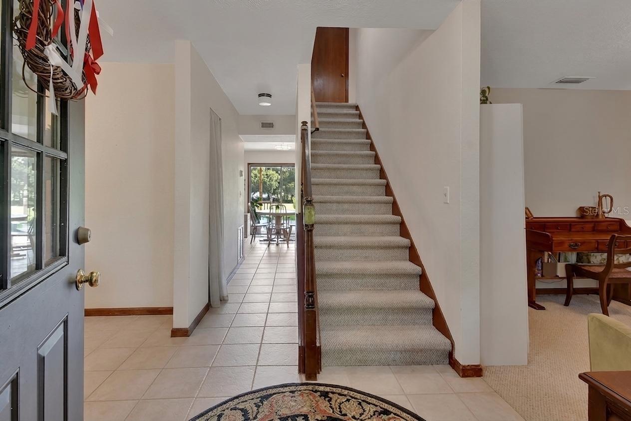1379 Taylor Rd W Property Photo 15