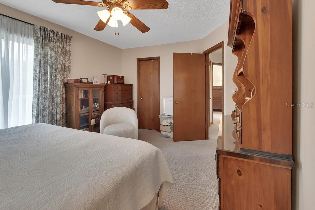1379 Taylor Rd W Property Photo 19