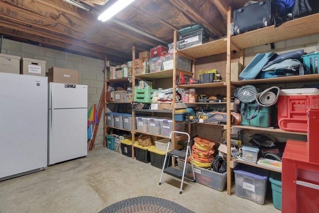 1379 Taylor Rd W Property Photo 32