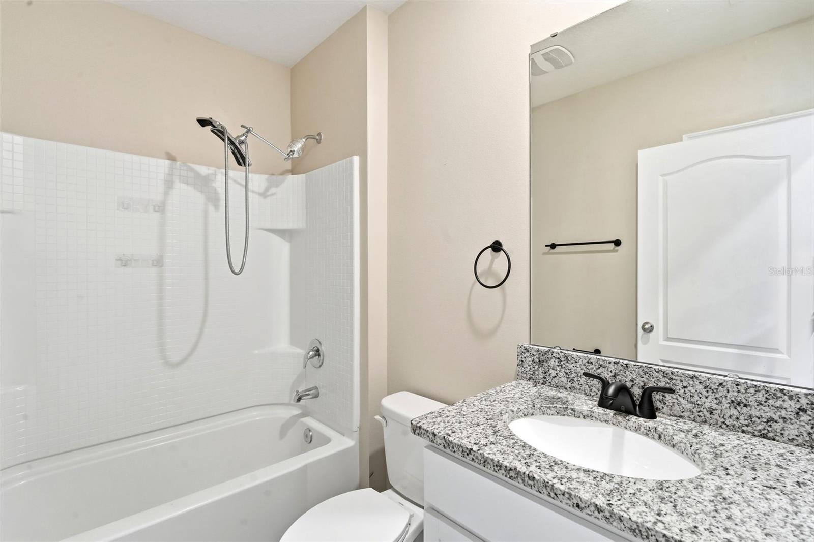 895 Lazio Cir Property Photo 18