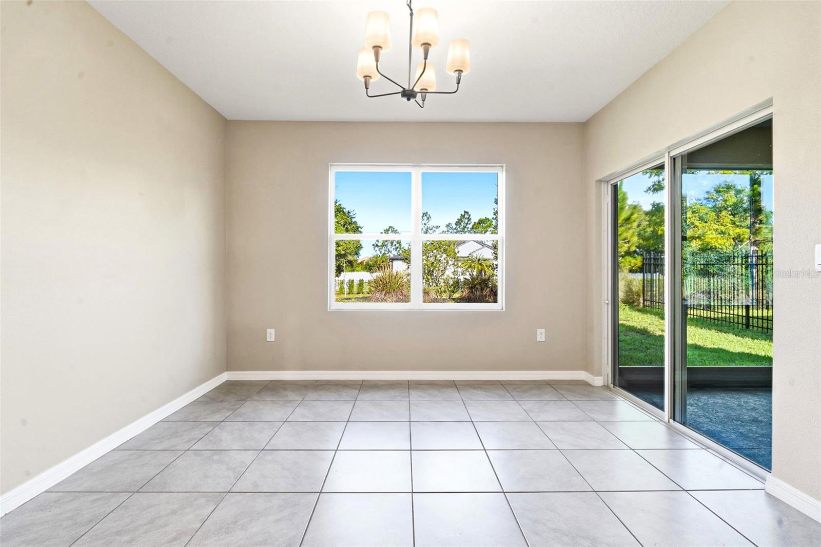895 Lazio Cir Property Photo 30