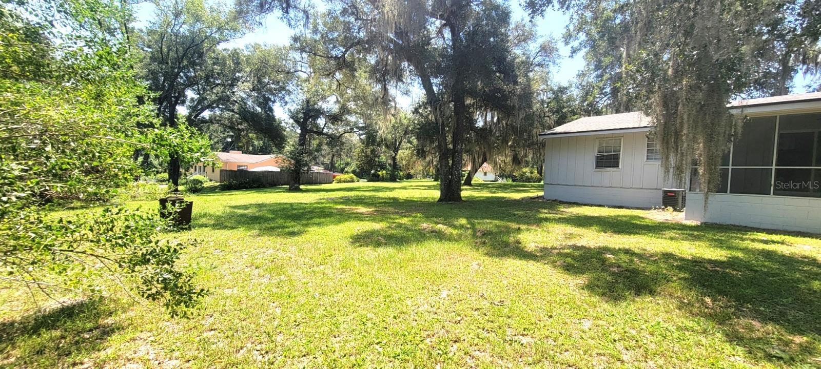 1965 Manor Way Property Photo 25