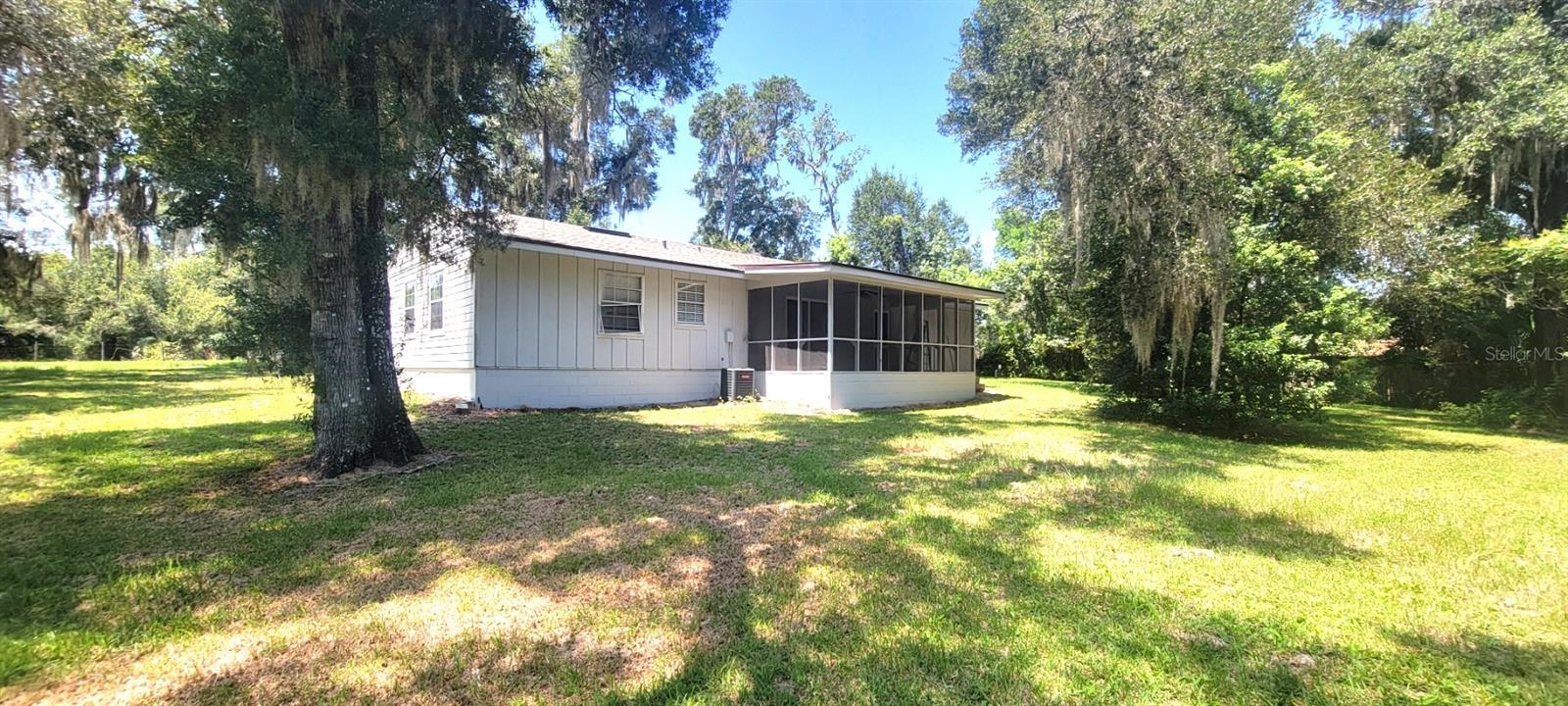 1965 Manor Way Property Photo 26