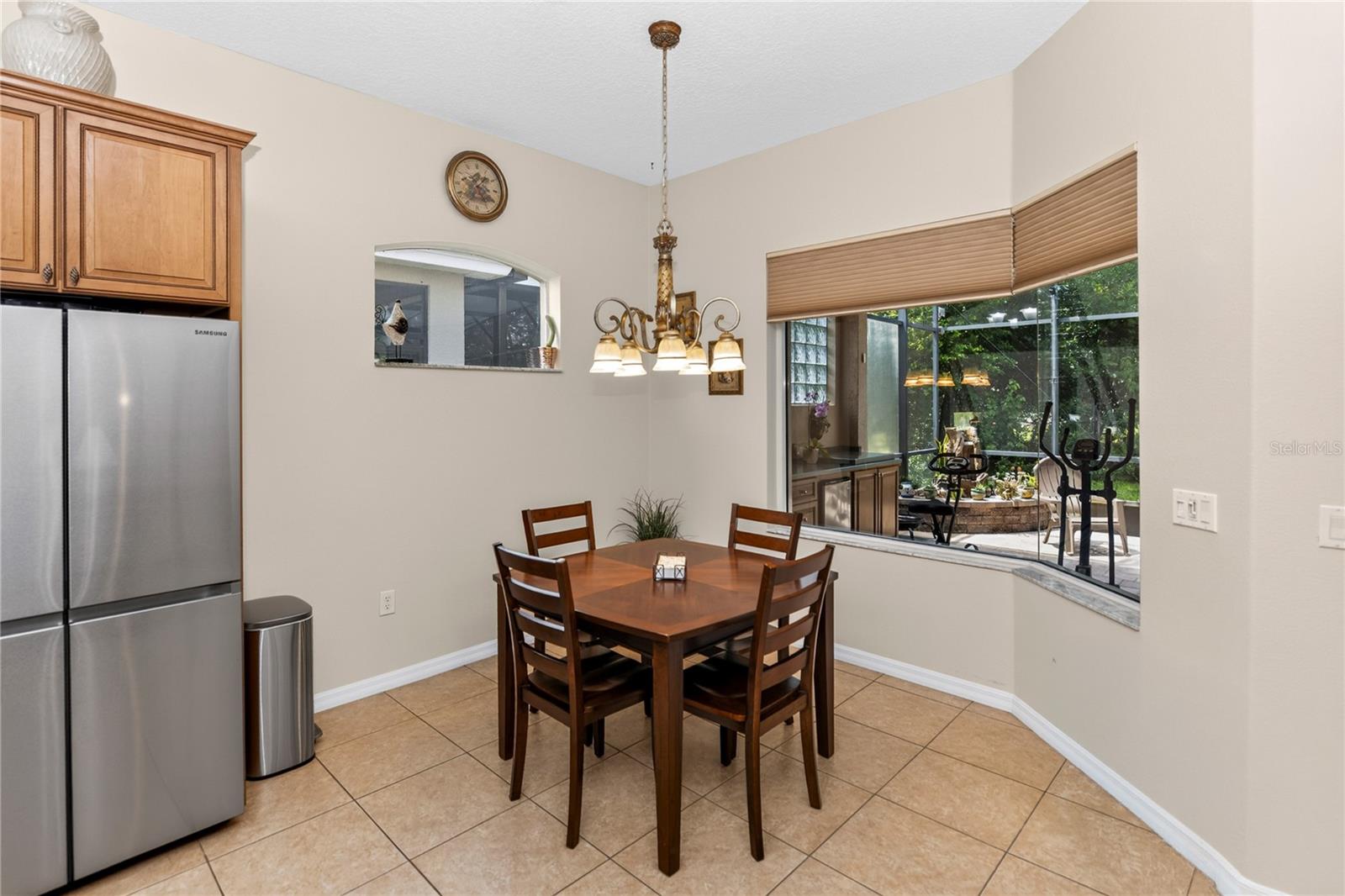 619 Newhall Ln Property Photo 15