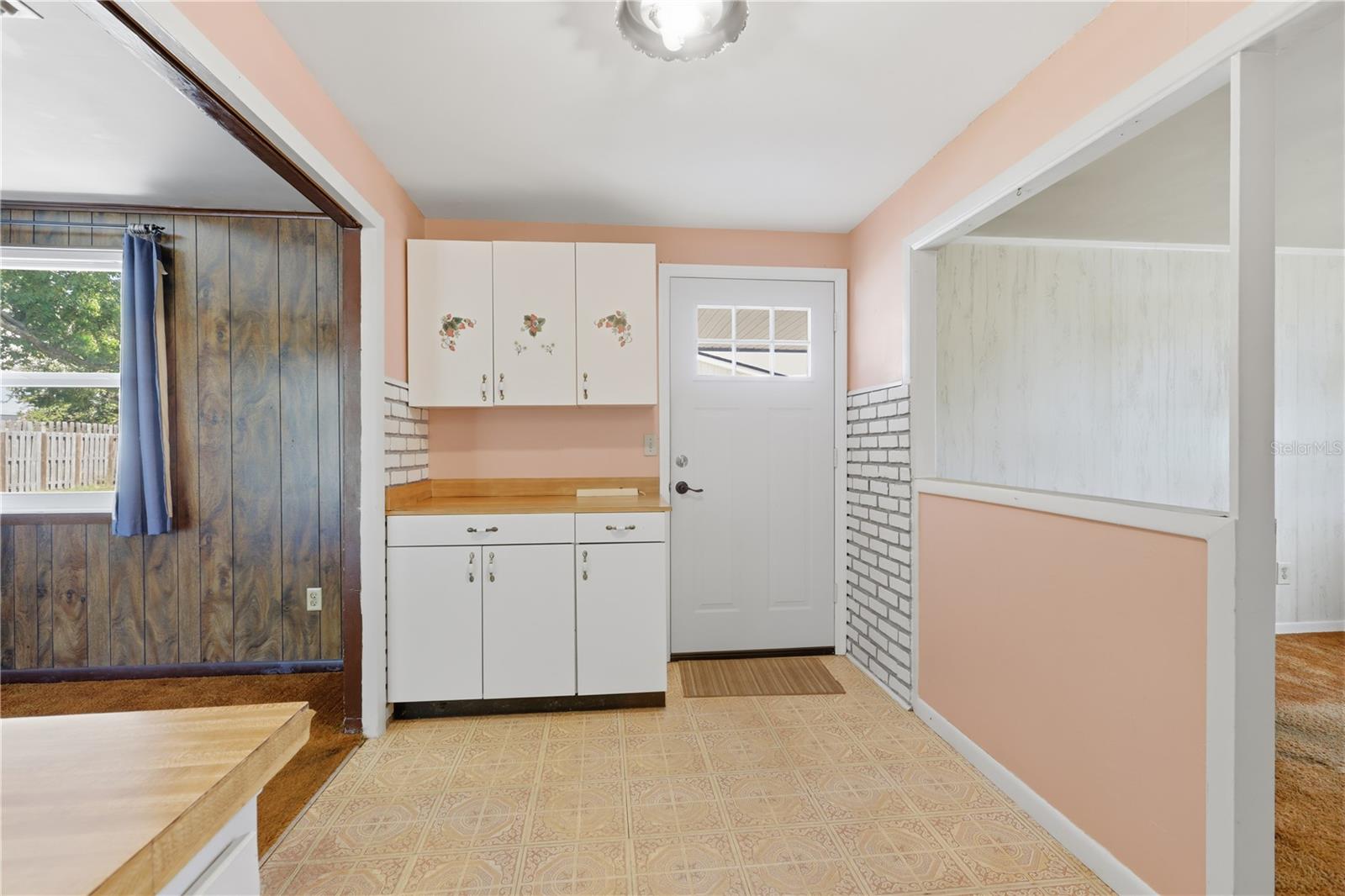 2456 Kimberly Dr Property Photo 11