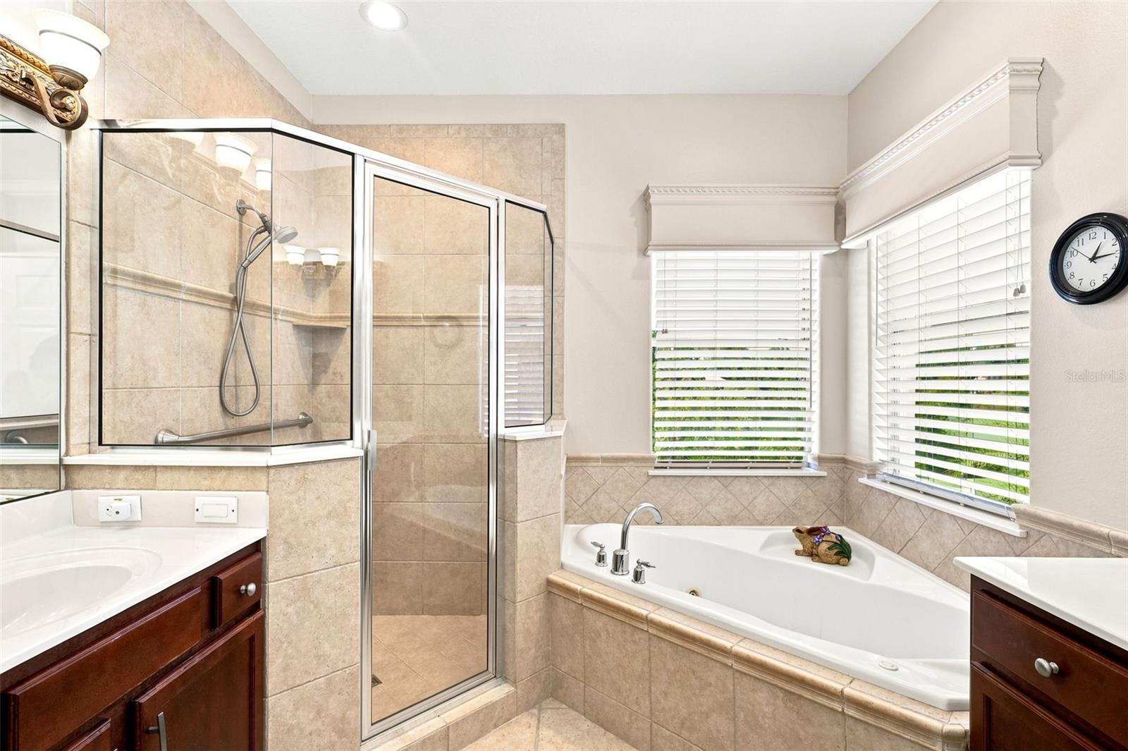 750 Onyx Pkwy Property Photo 31