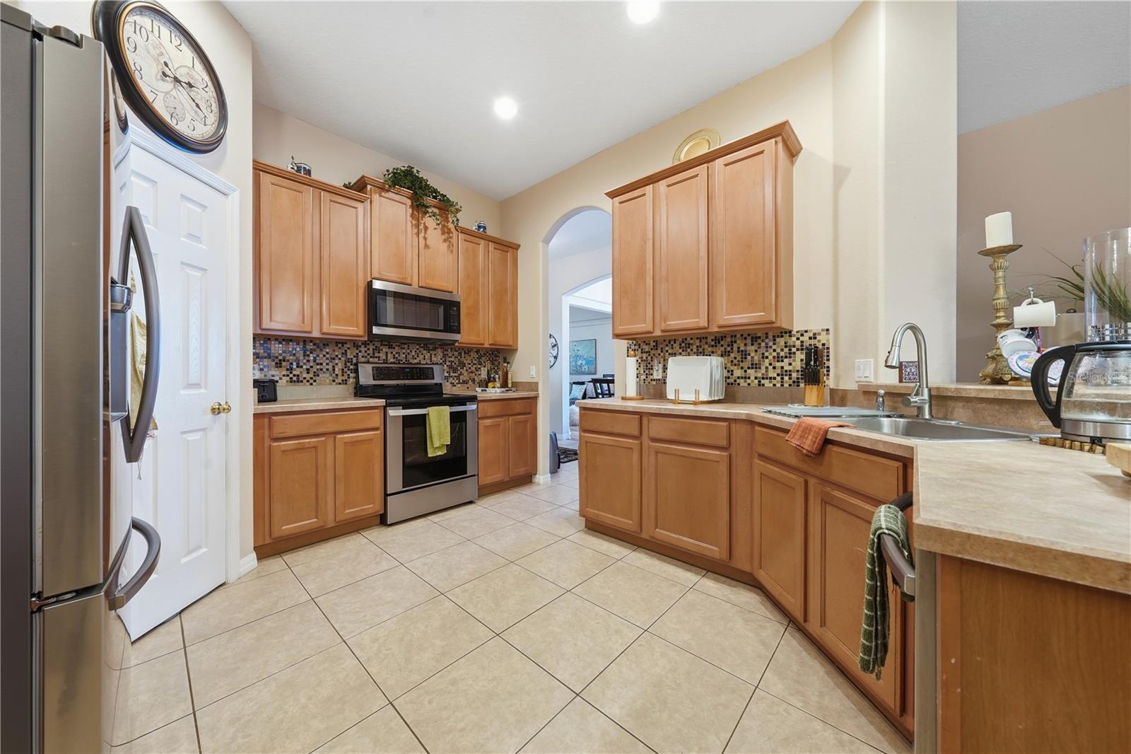 458 Woodford Dr Property Photo 8