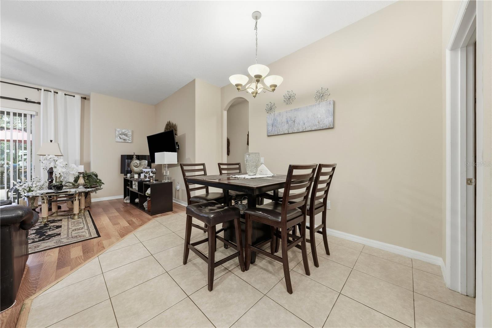 458 Woodford Dr Property Photo 10