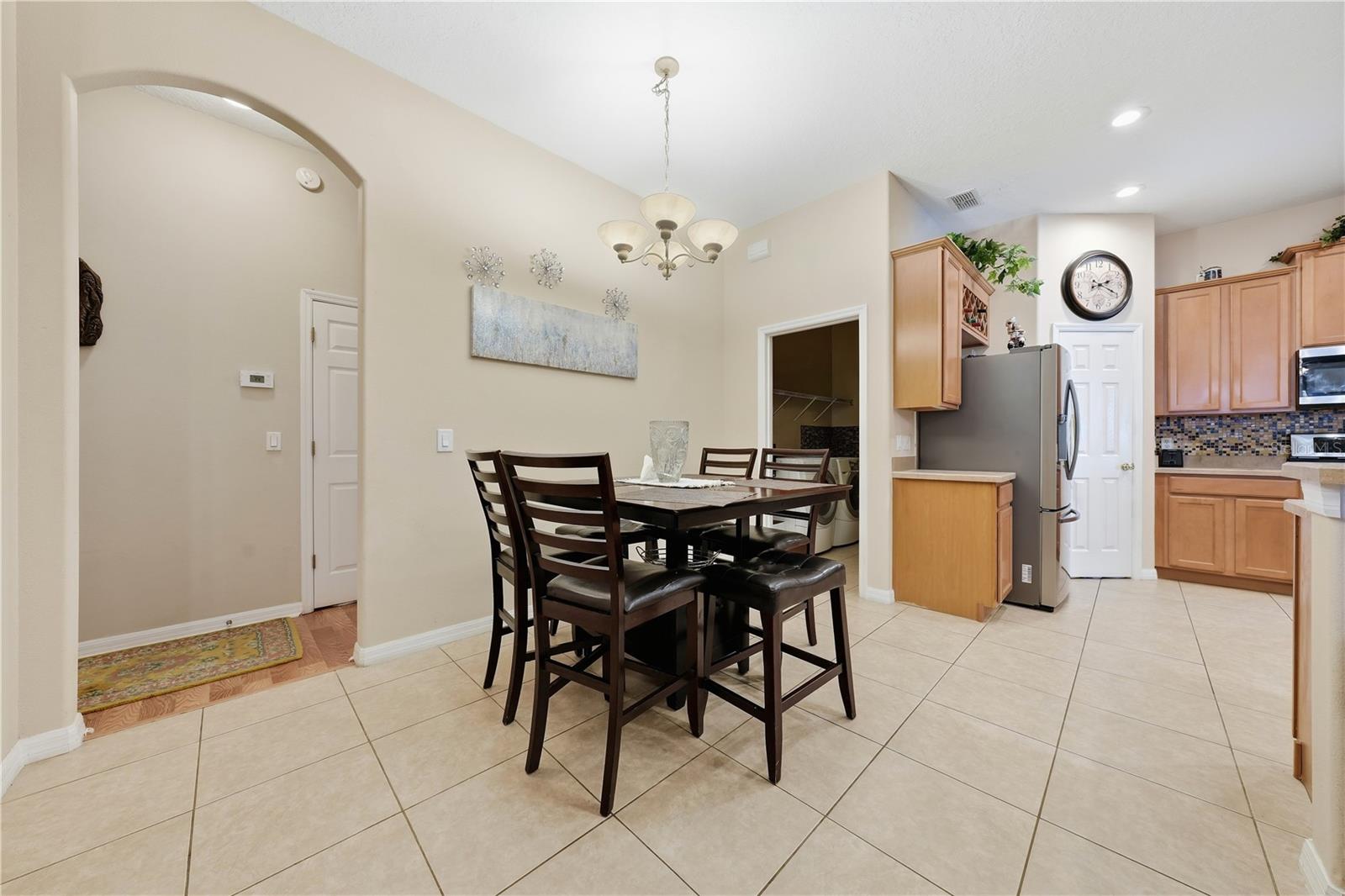 458 Woodford Dr Property Photo 11