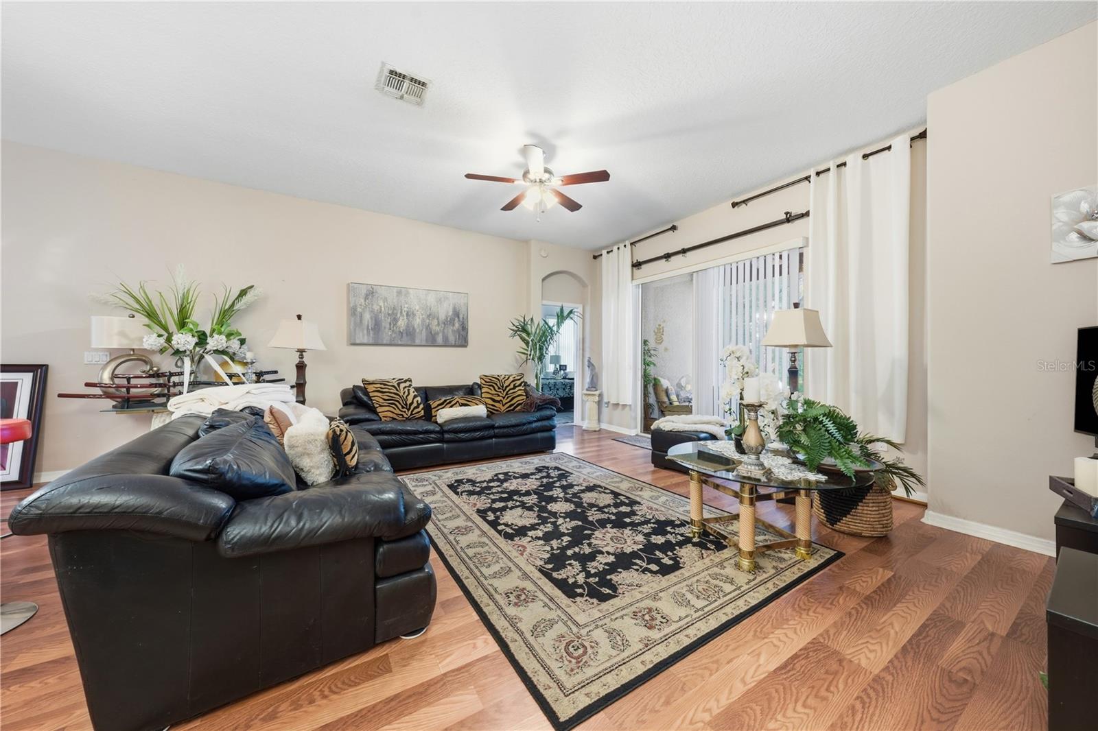 458 Woodford Dr Property Photo 12