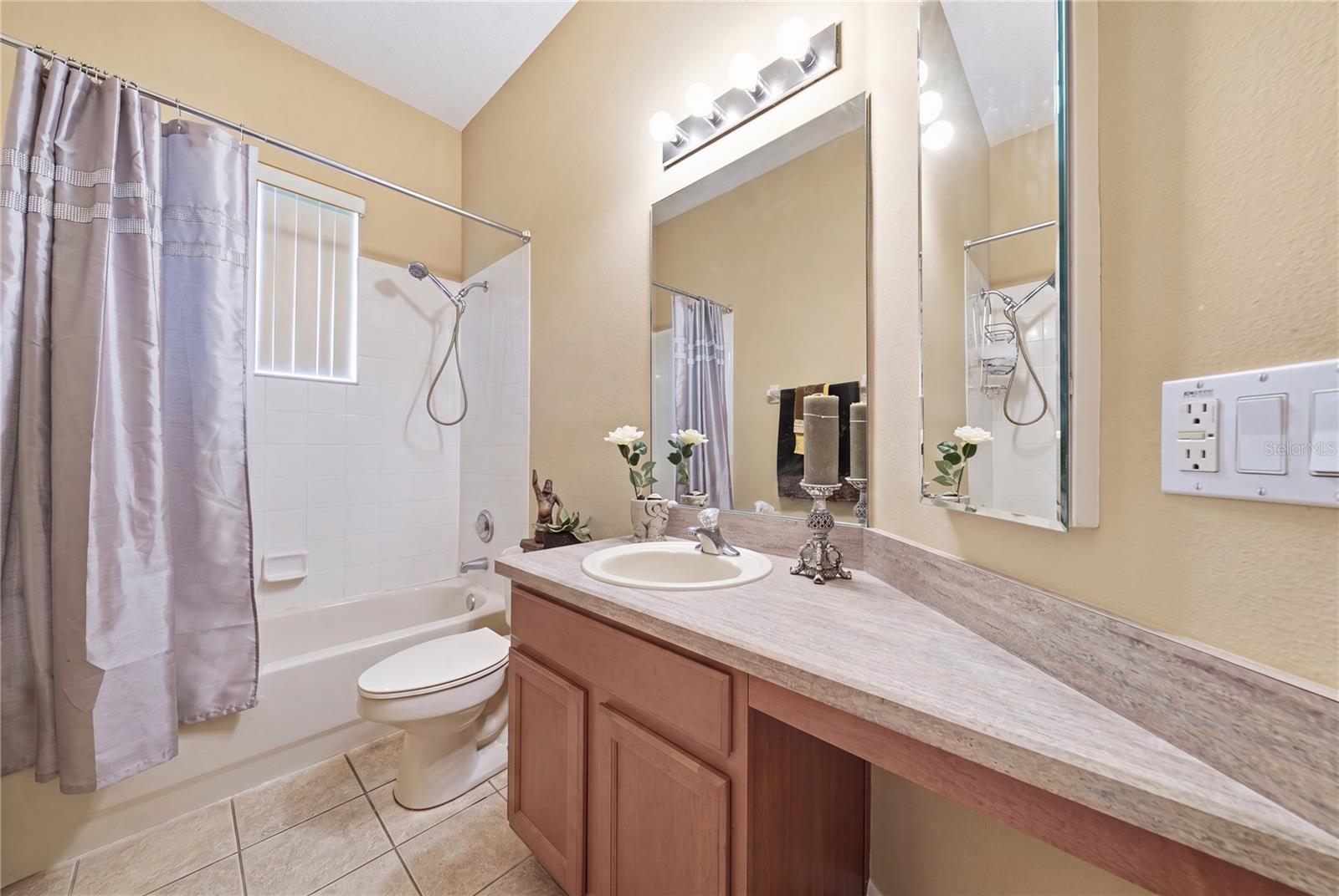 458 Woodford Dr Property Photo 20