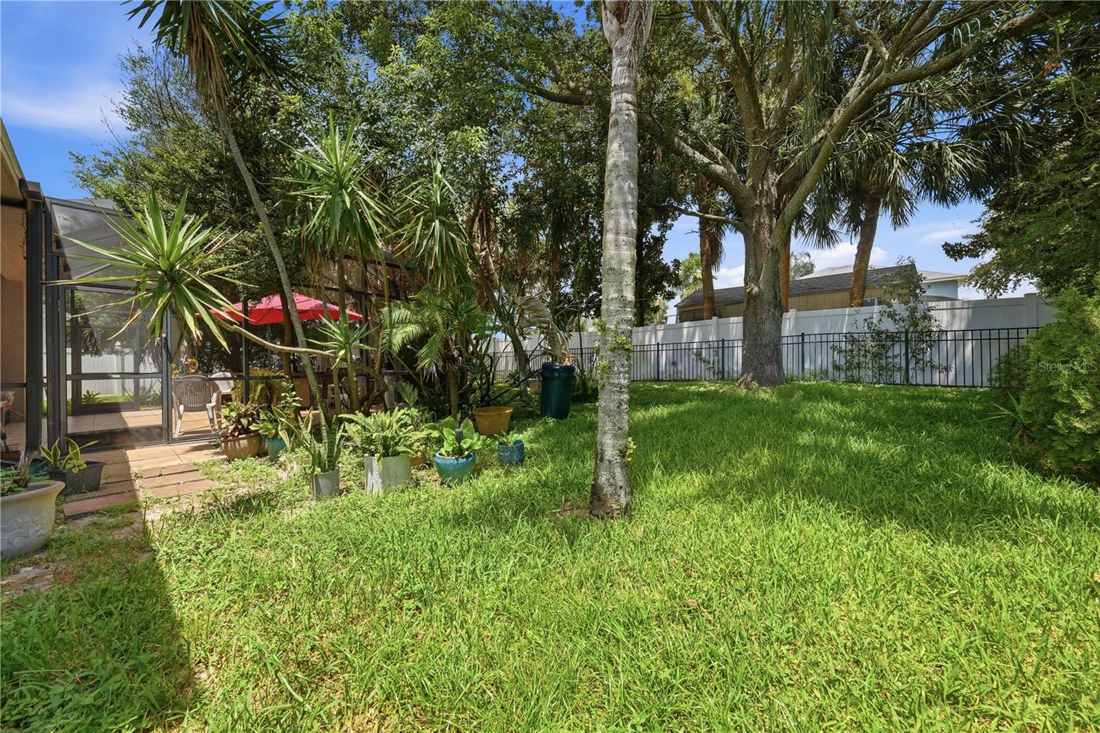 458 Woodford Dr Property Photo 31