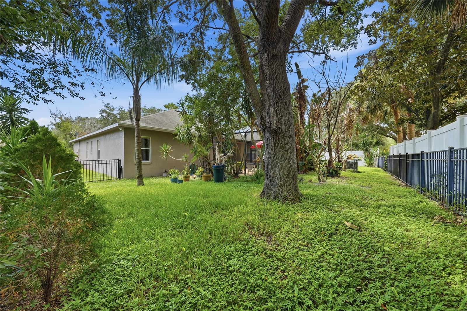 458 Woodford Dr Property Photo 32