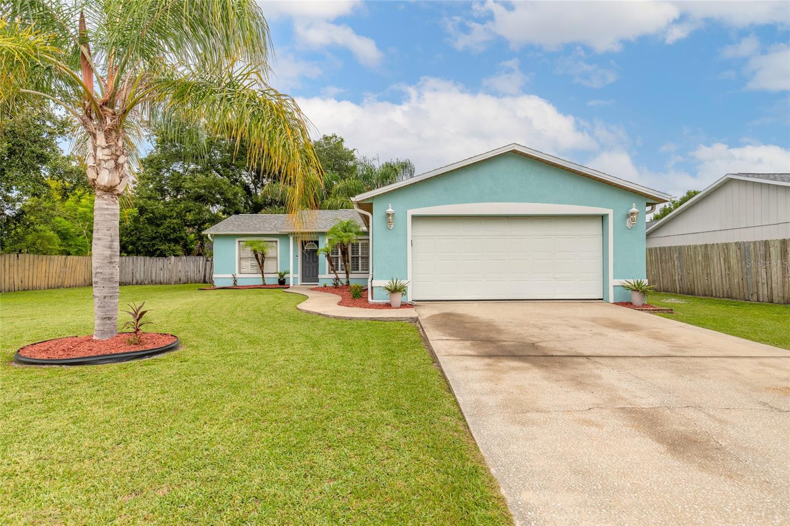 1247 THOMAS DR
