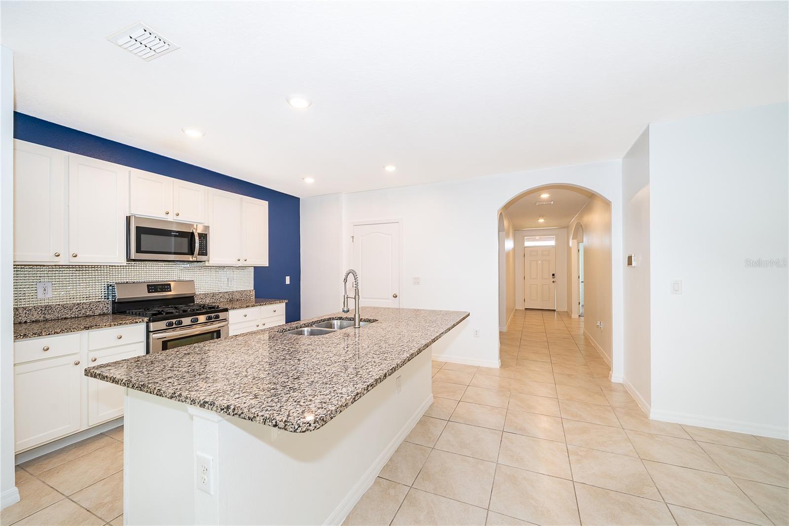 239 Lazio Cir Property Photo 4