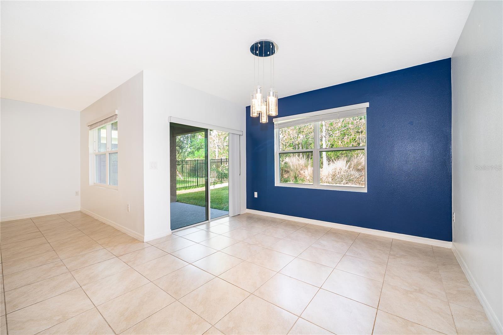 239 Lazio Cir Property Photo 6