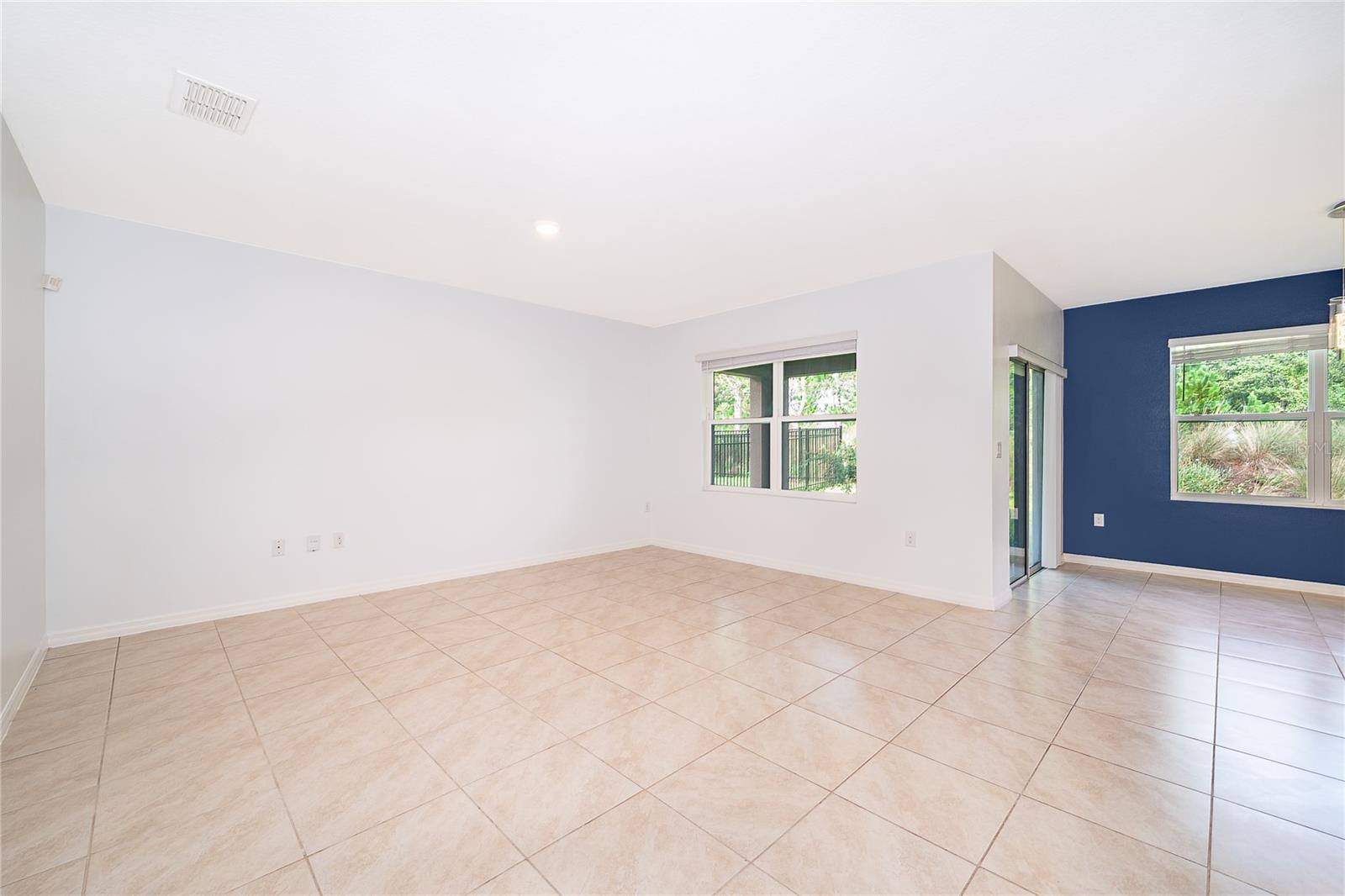 239 Lazio Cir Property Photo 11
