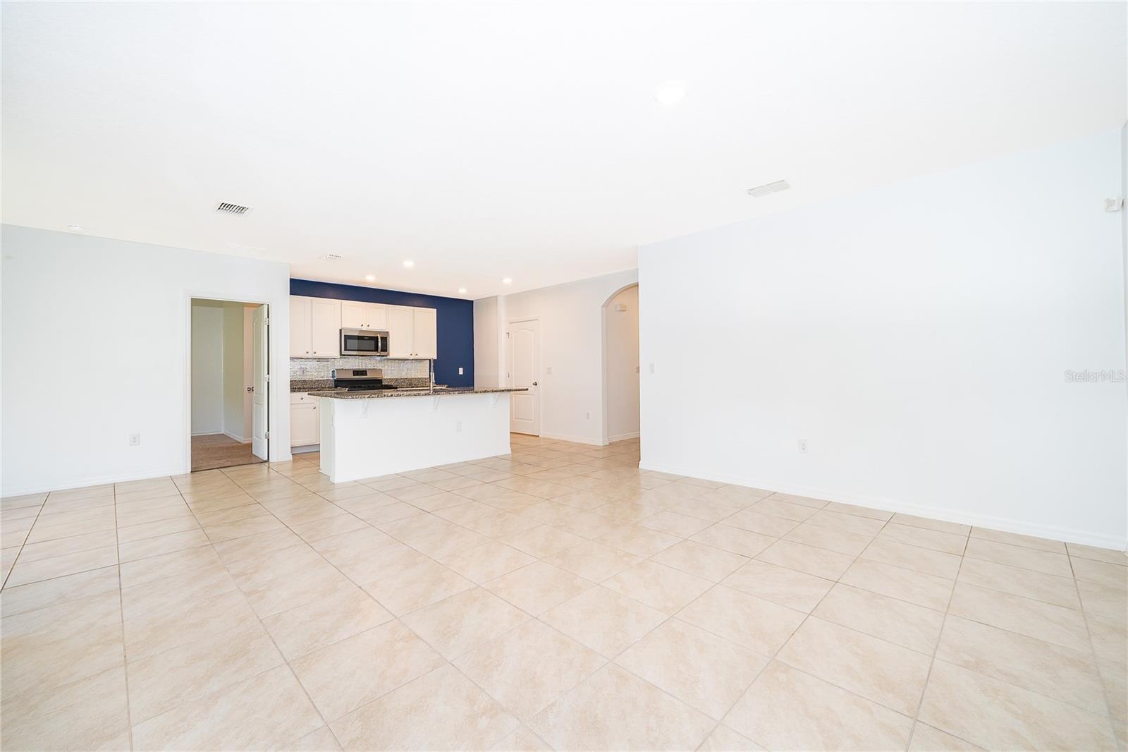239 Lazio Cir Property Photo 16