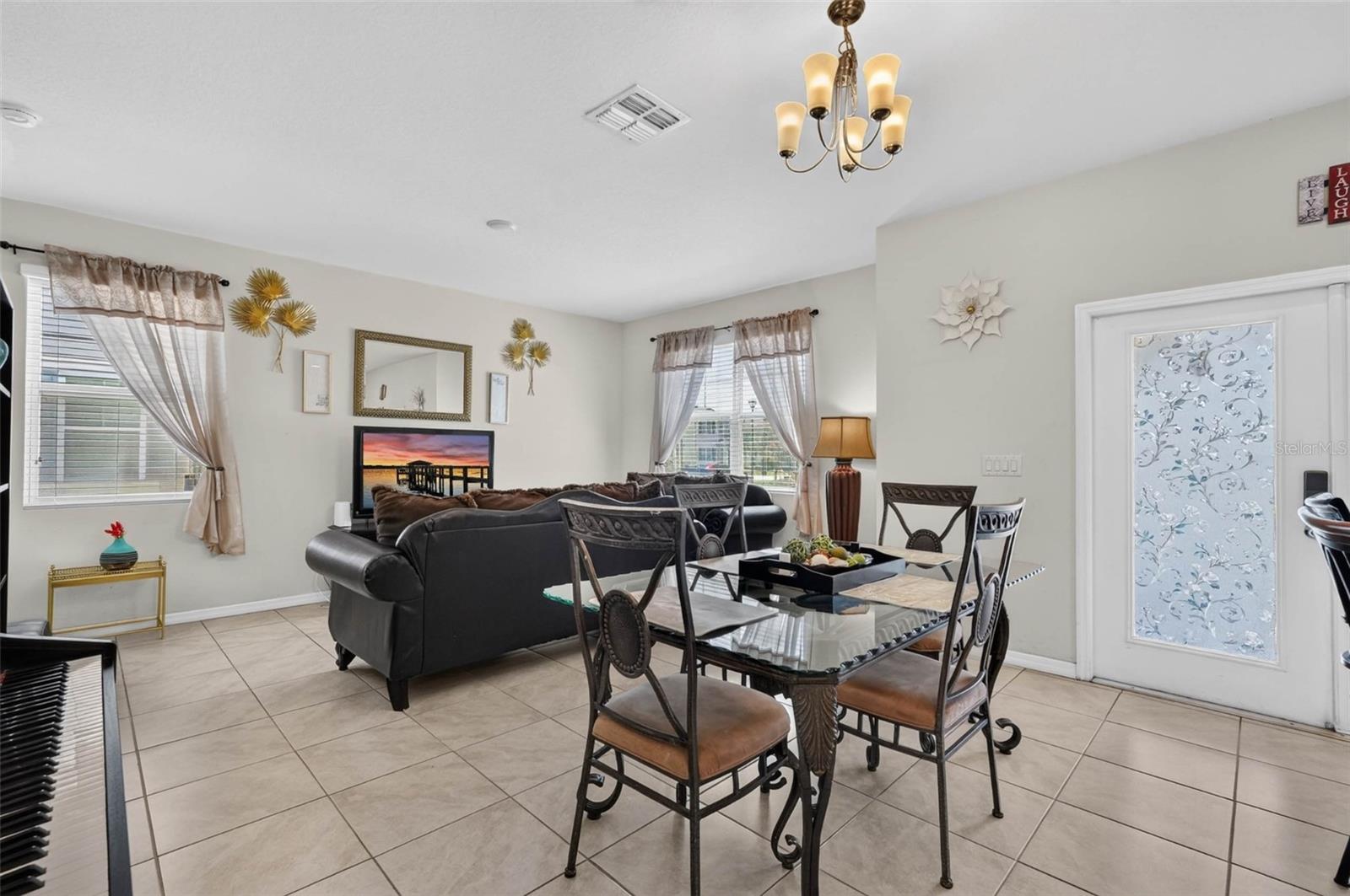 1655 Pham Dr Property Photo 4