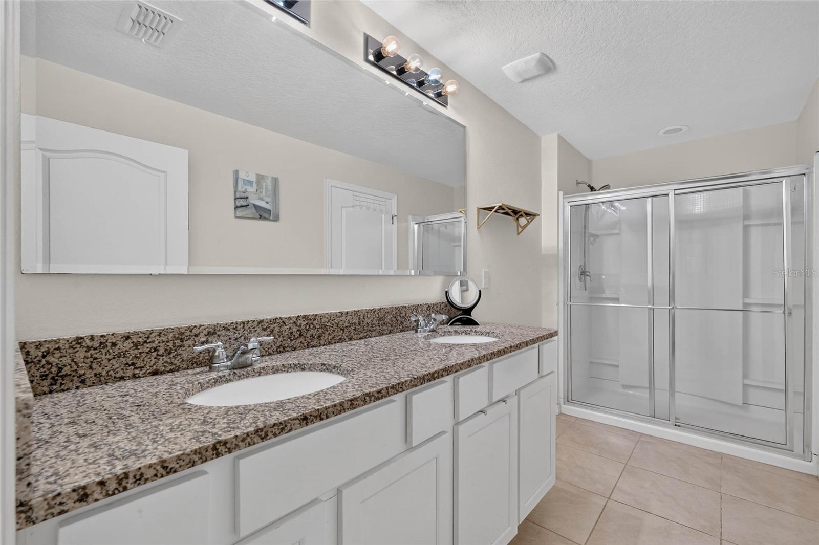 1655 Pham Dr Property Photo 17