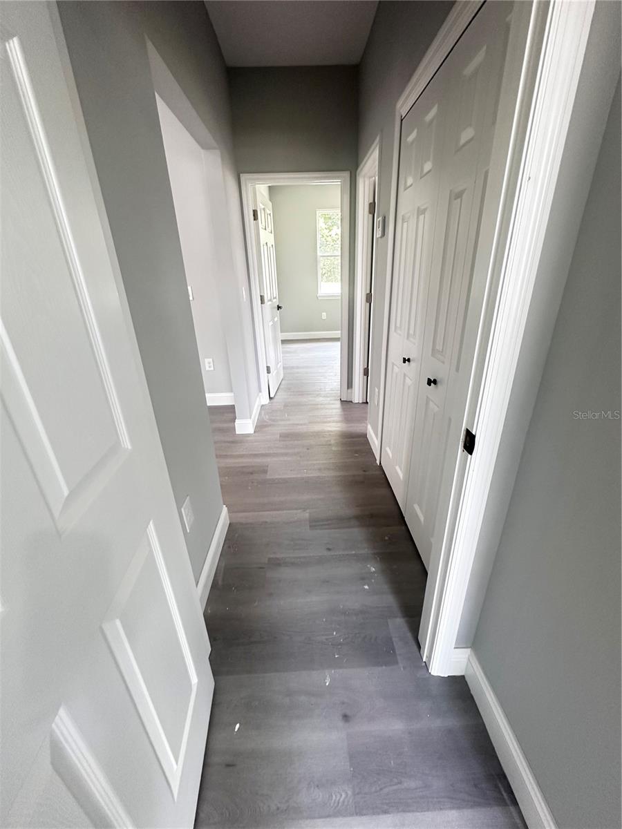221 W Euclid Ave Property Photo 11