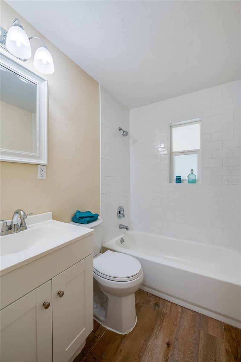 1220 Leon Ln Property Photo 25