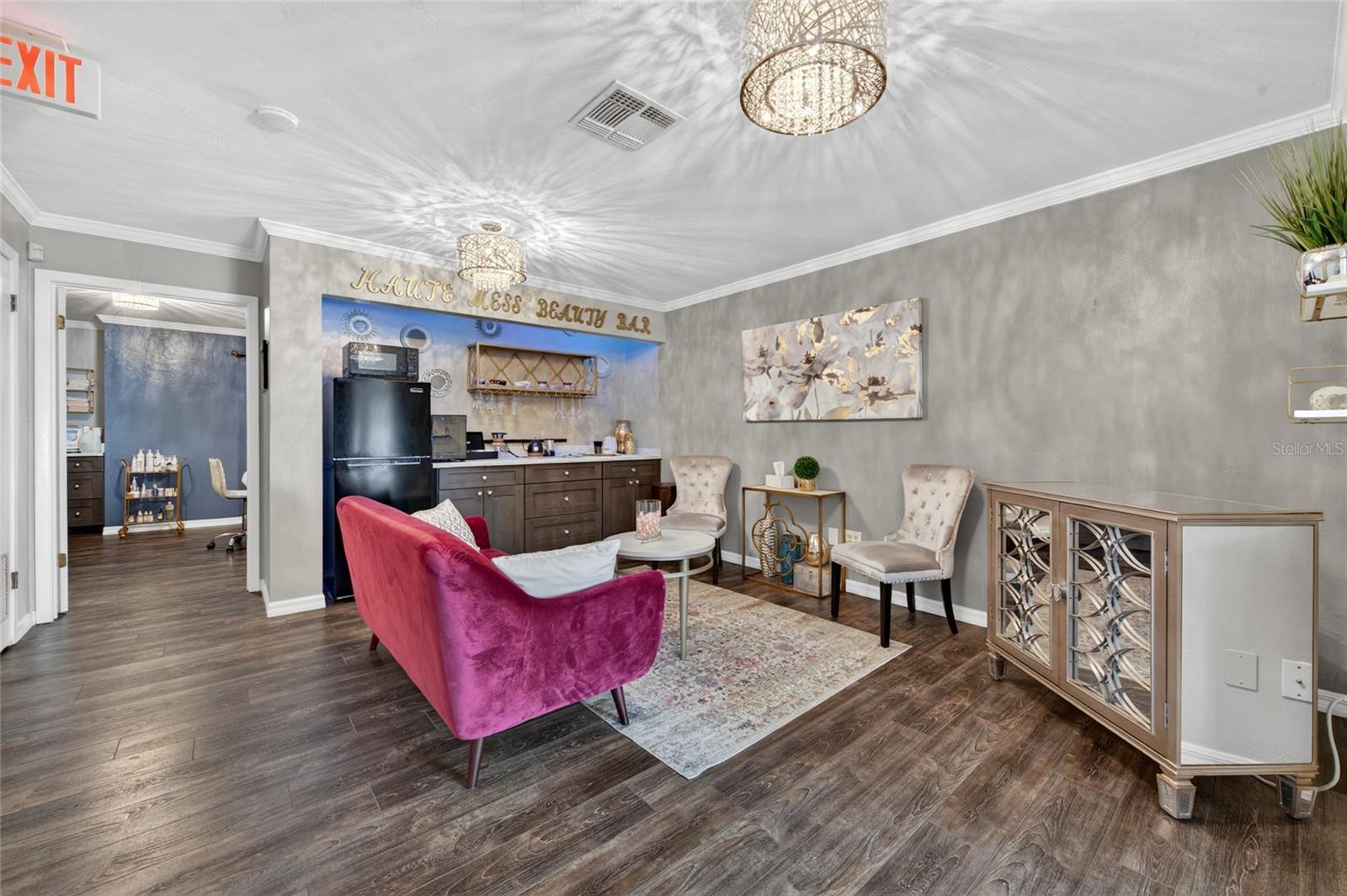 555 W Granada Blvd #b7 Property Photo 2