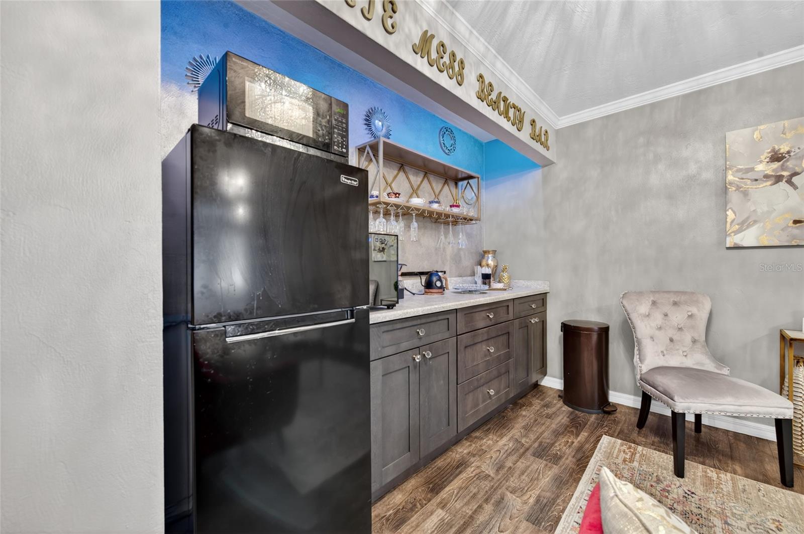 555 W Granada Blvd #b7 Property Photo 4