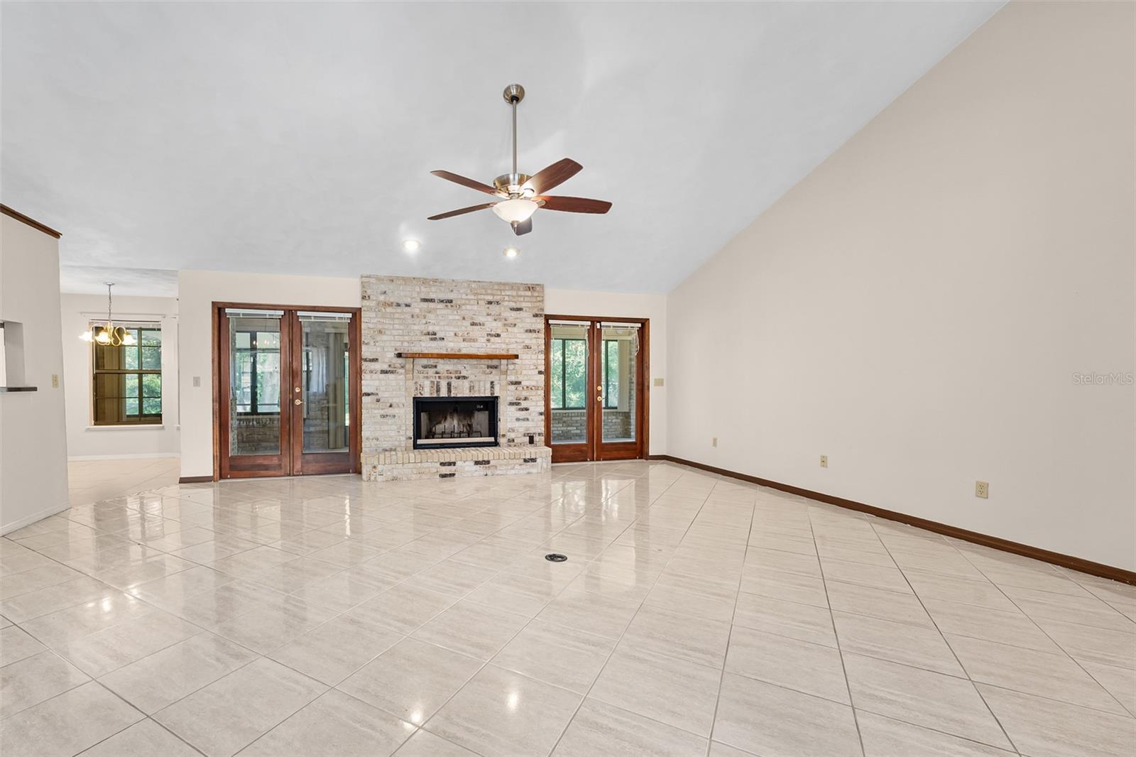 43 Winding Creek Way Property Photo 13