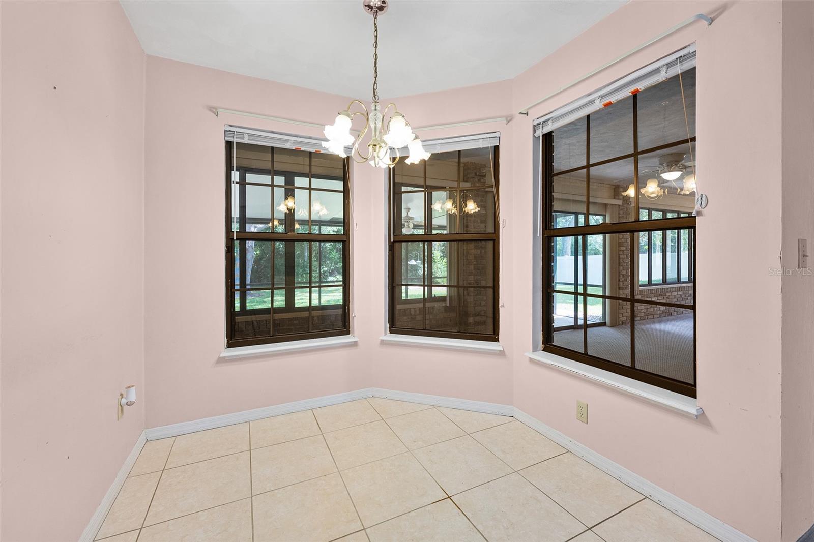 43 Winding Creek Way Property Photo 31
