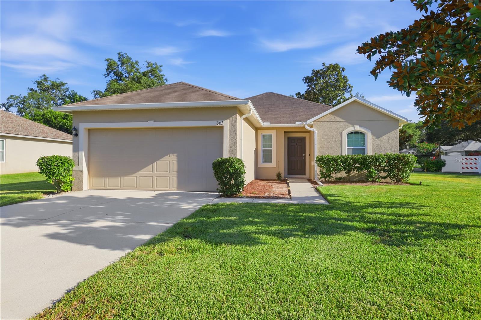802 Grand Park Ct Property Photo 1