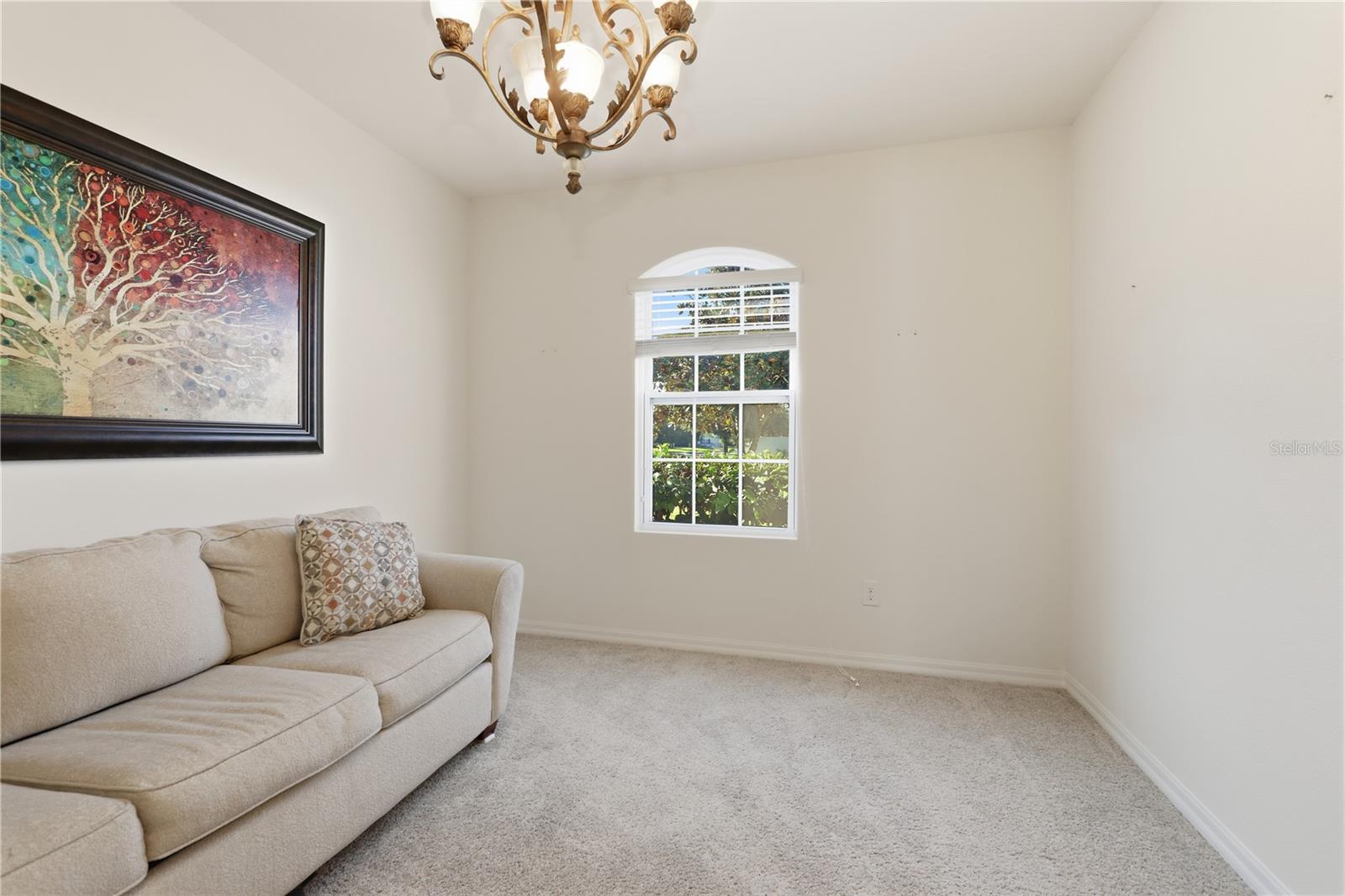 802 Grand Park Ct Property Photo 7