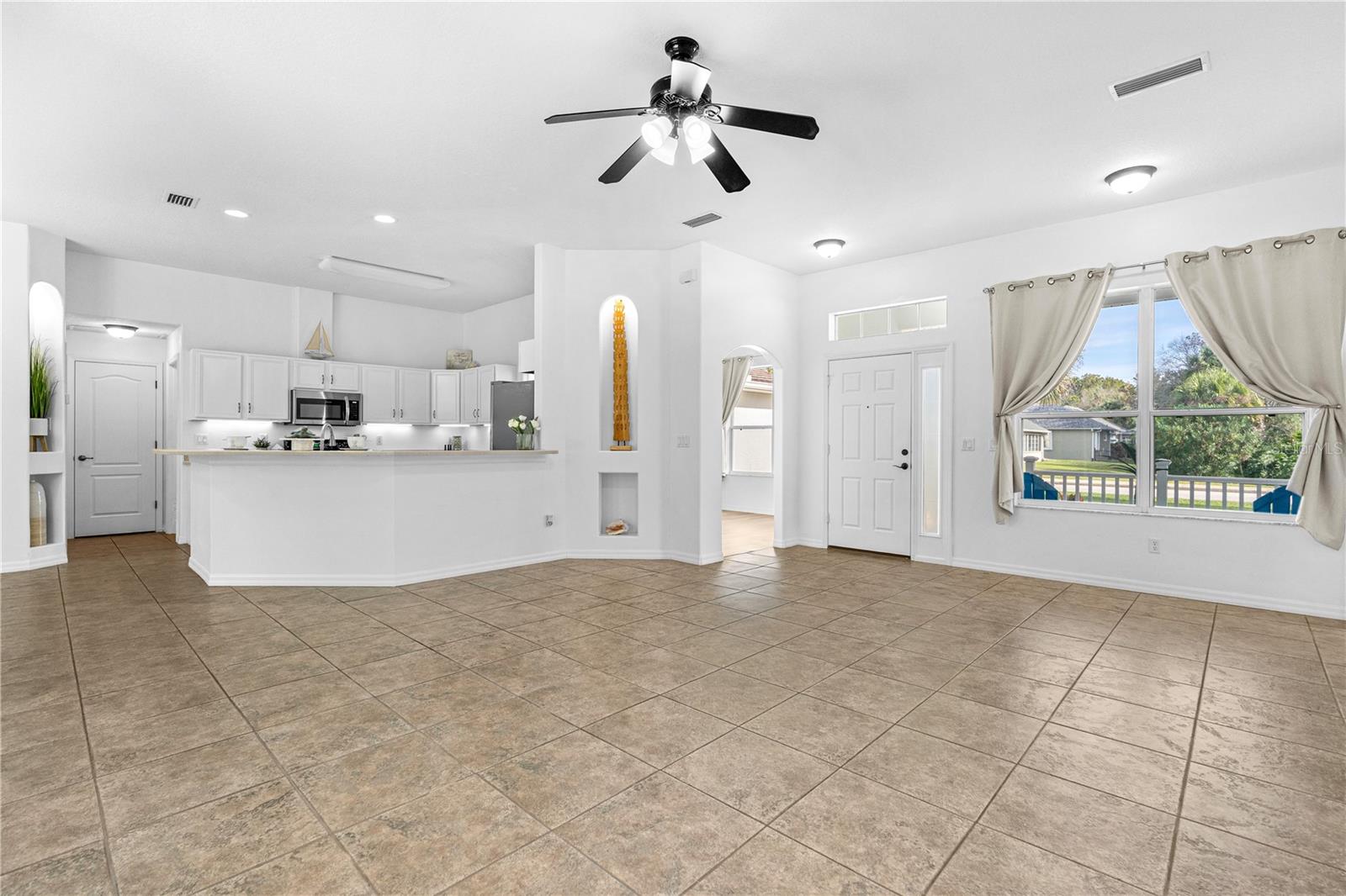 16 Manderley Ln Property Photo 10