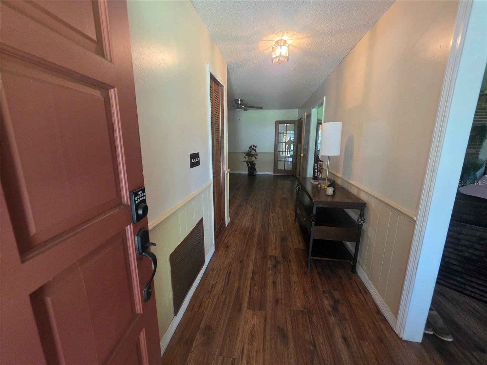 2417 S Oak Park Dr Property Photo 12
