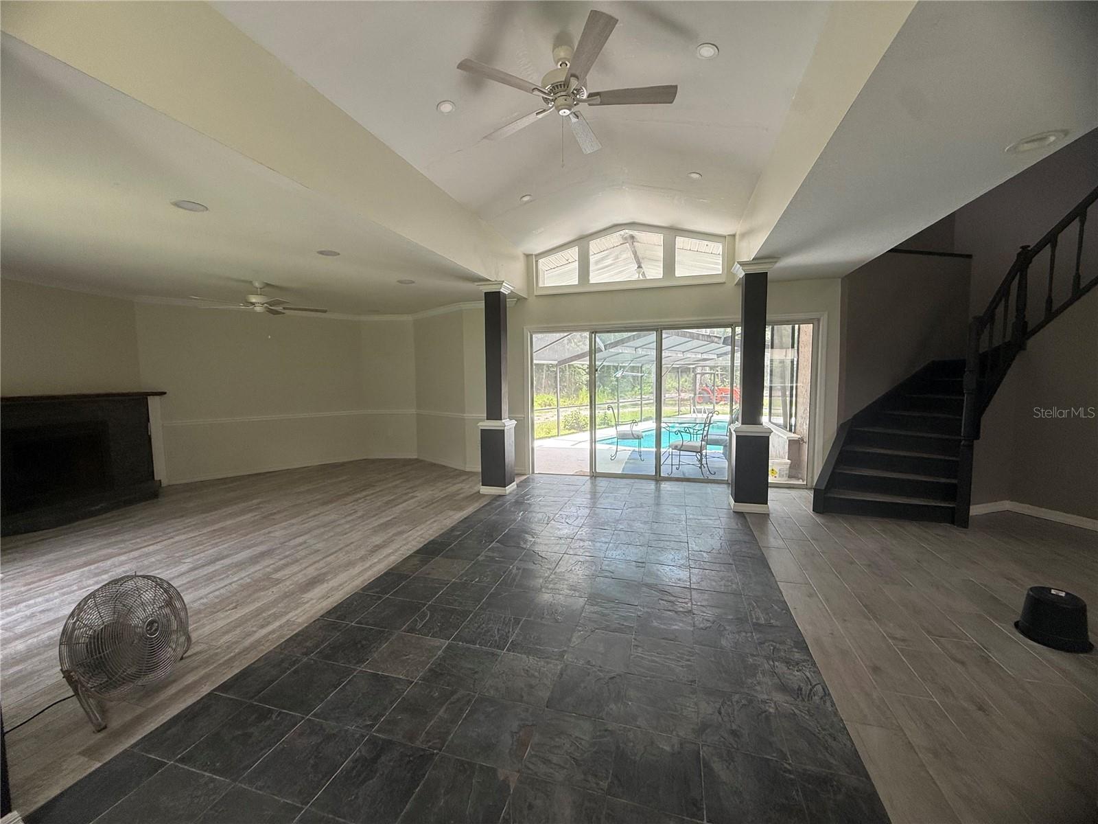 1143 Shell Harbor Rd Property Photo 3